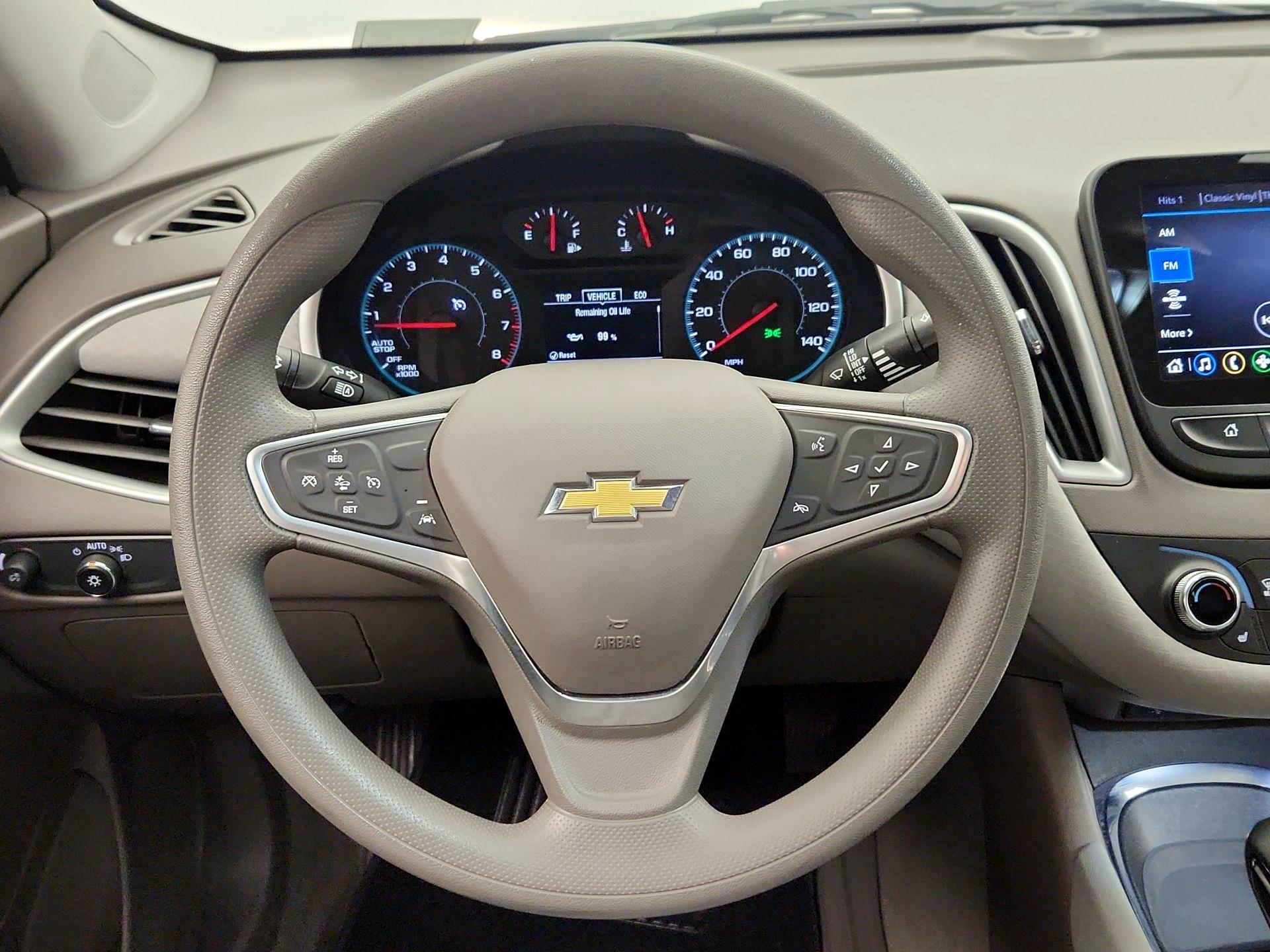 Thumbnail: 2023 Chevrolet Malibu - 10