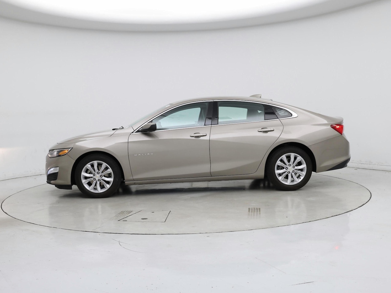 2023 Chevrolet Malibu 1LT - Photo 4