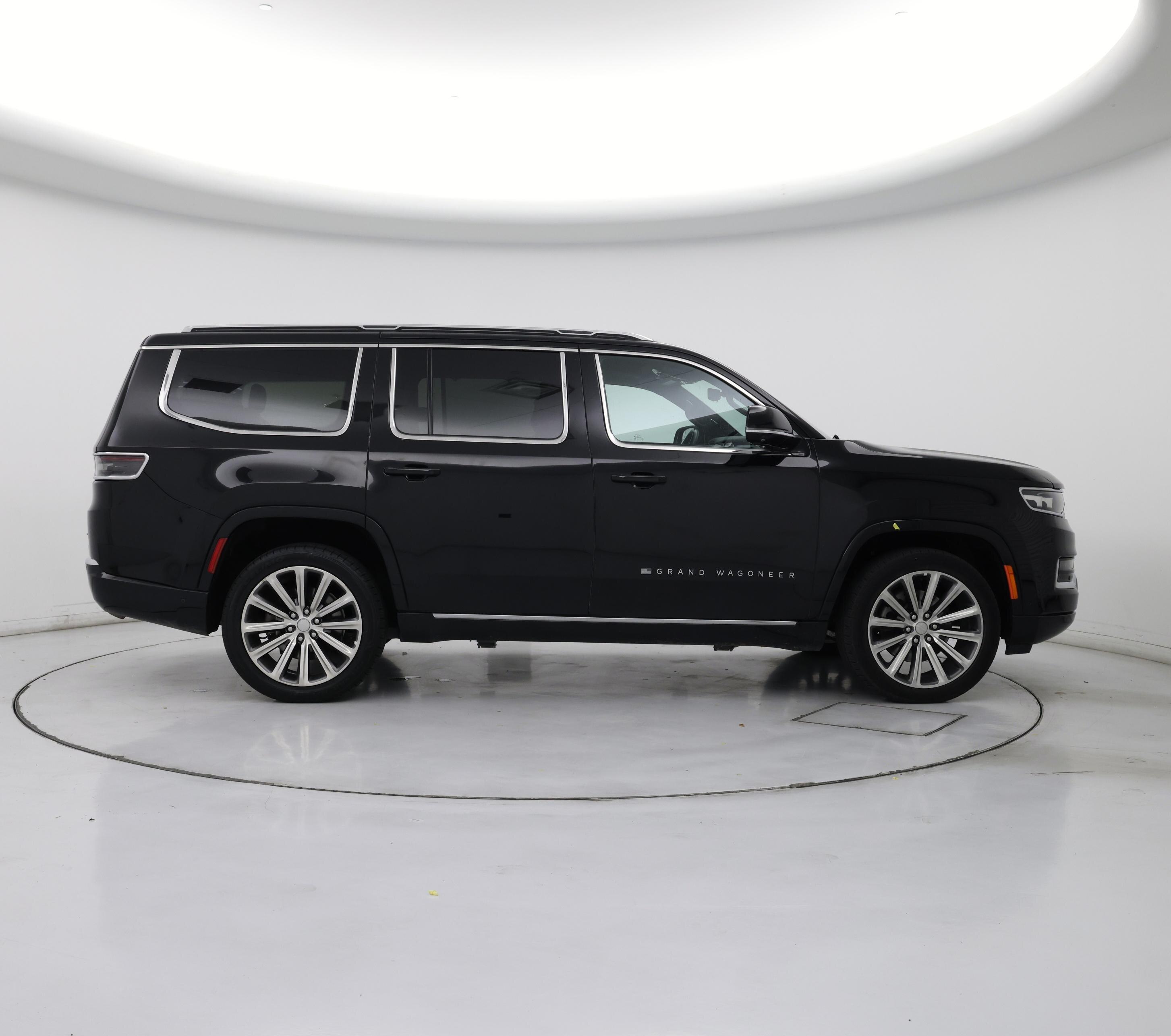 Thumbnail: 2023 Jeep Grand Wagoneer - 7