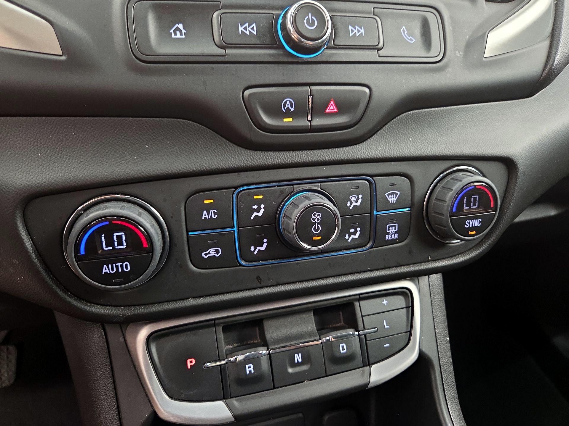 Thumbnail: 2022 GMC Terrain - 16
