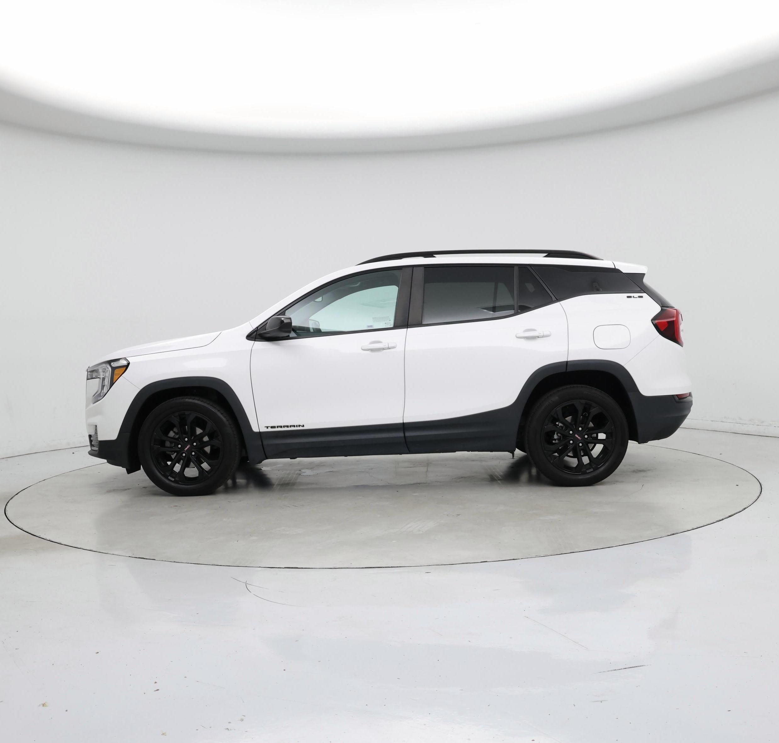 Thumbnail: 2022 GMC Terrain - 3