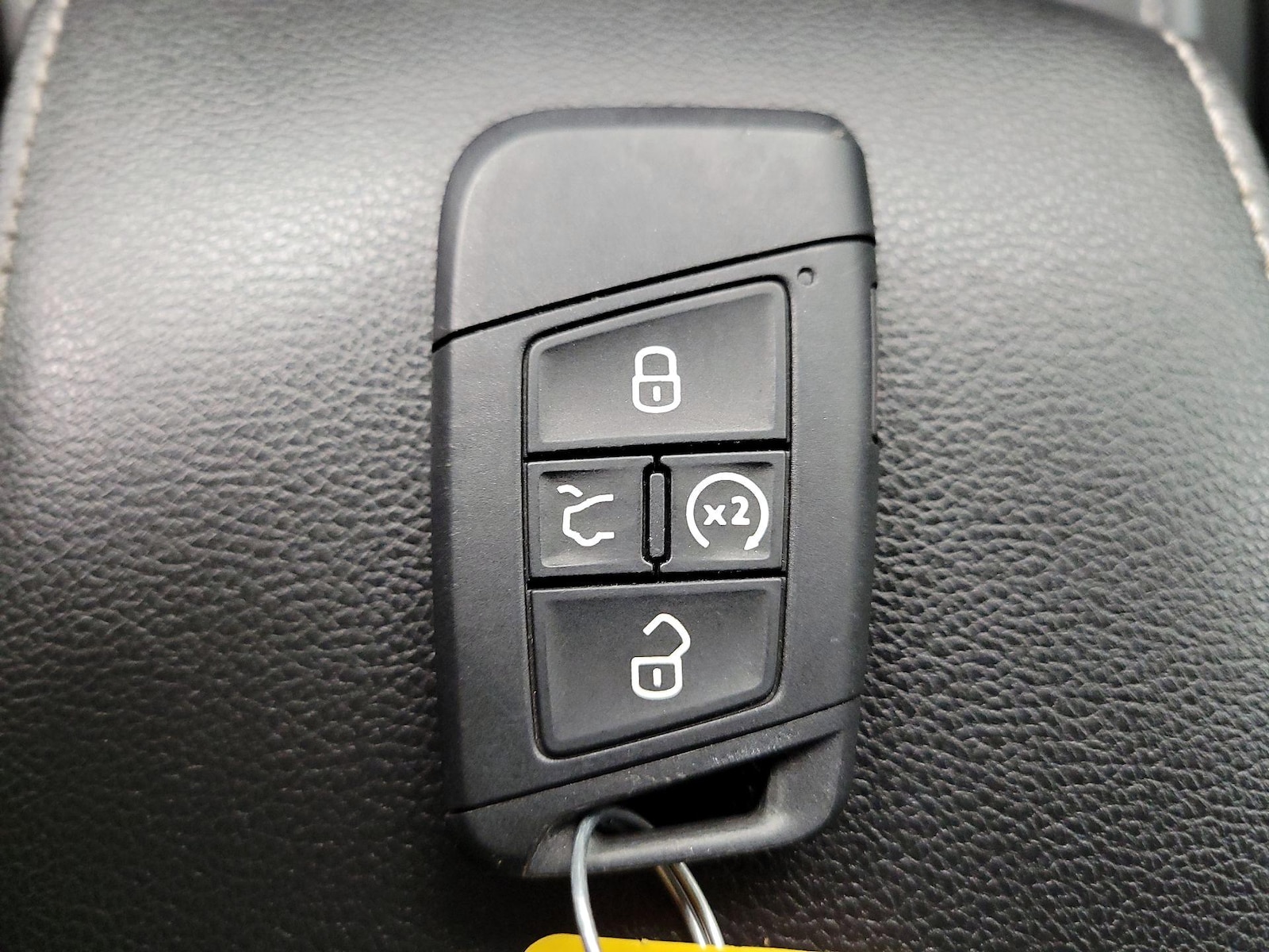 2022 Volkswagen Tiguan SE R-LINE BLACK - Photo 24