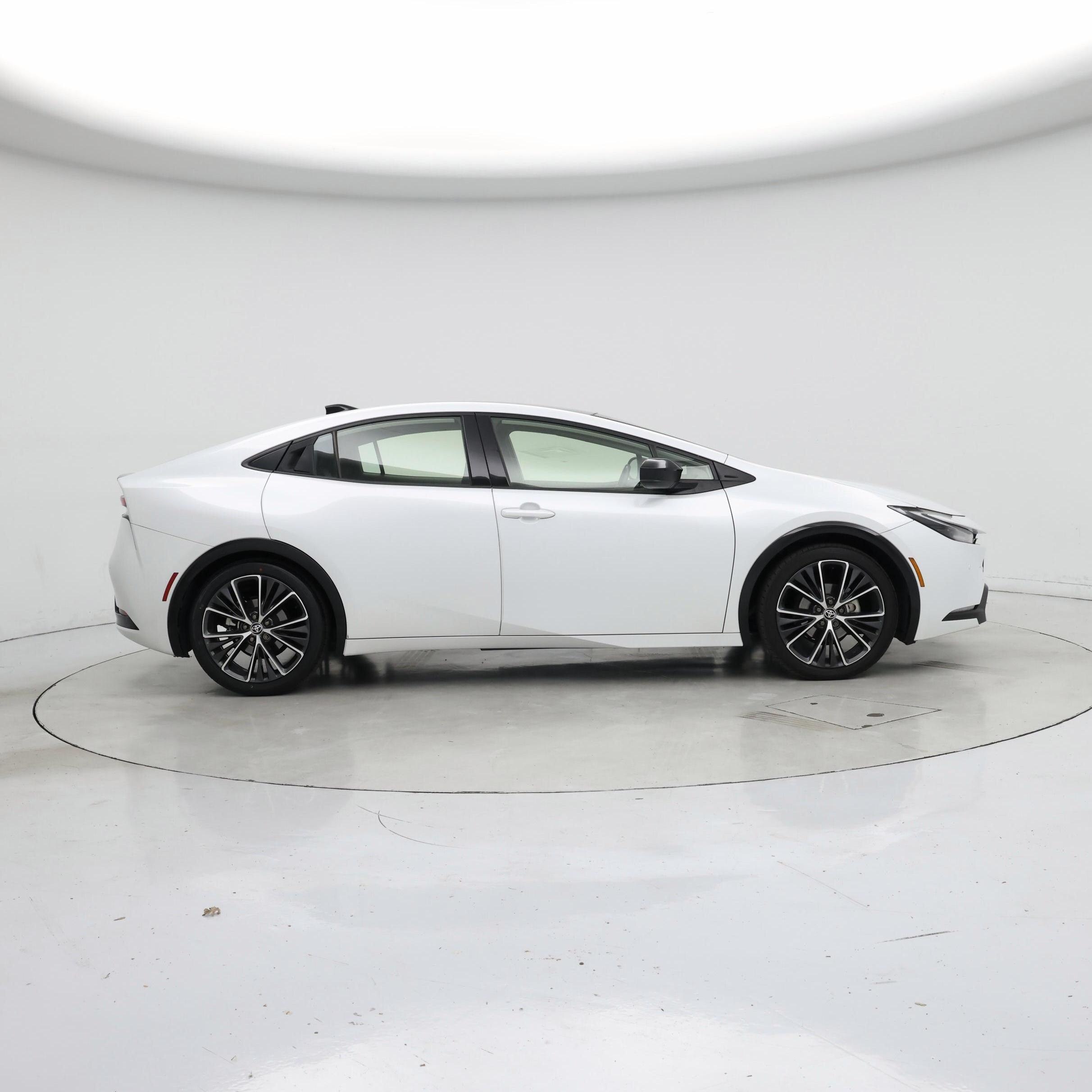 Thumbnail: 2024 Toyota Prius - 7