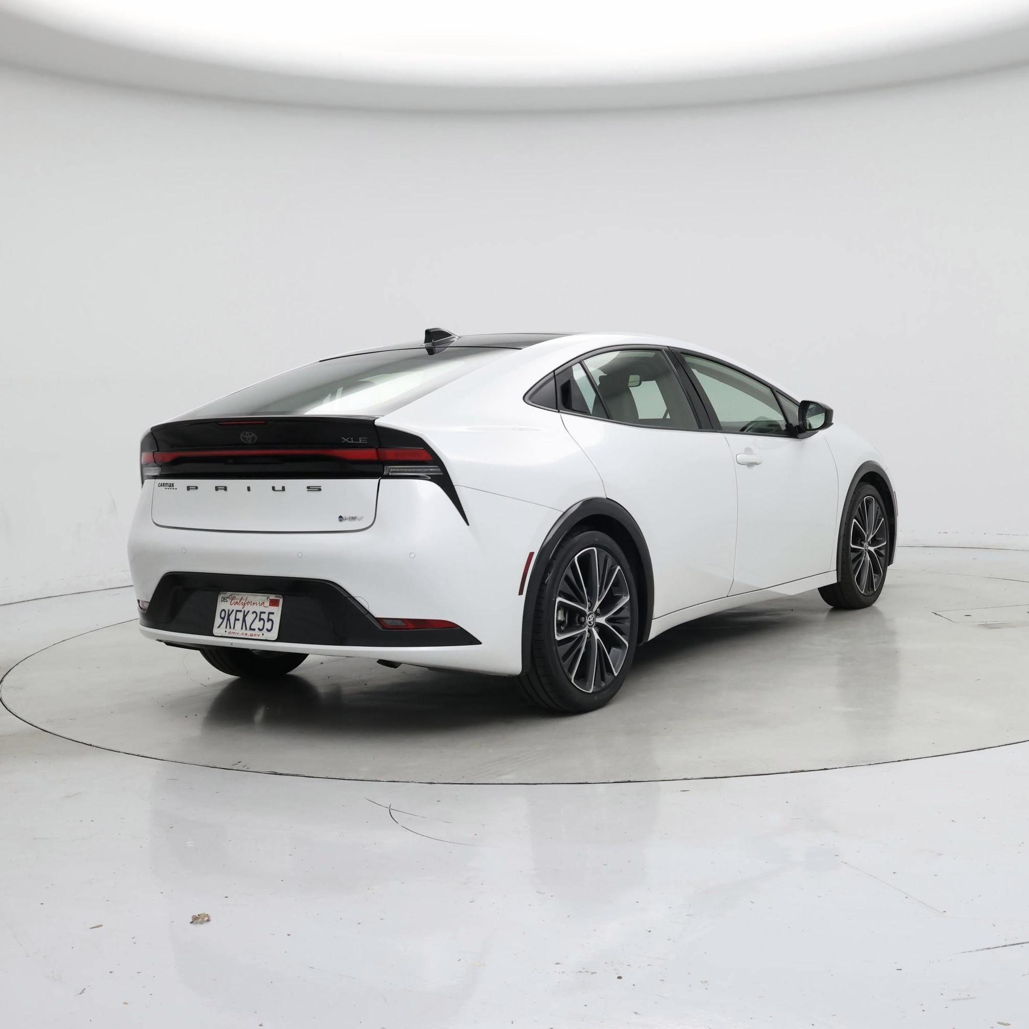 Thumbnail: 2024 Toyota Prius - 8
