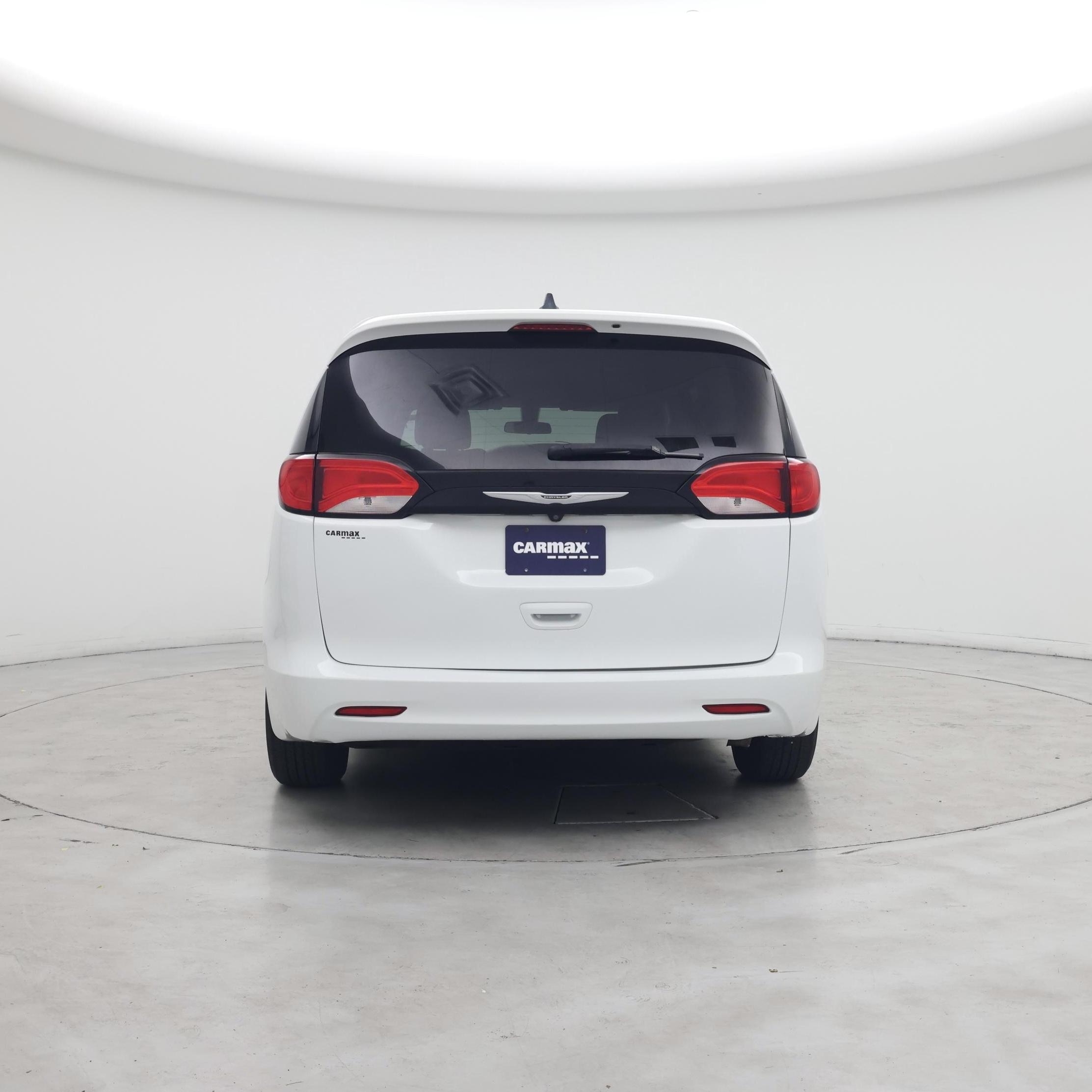 Thumbnail: 2022 Chrysler Voyager - 6