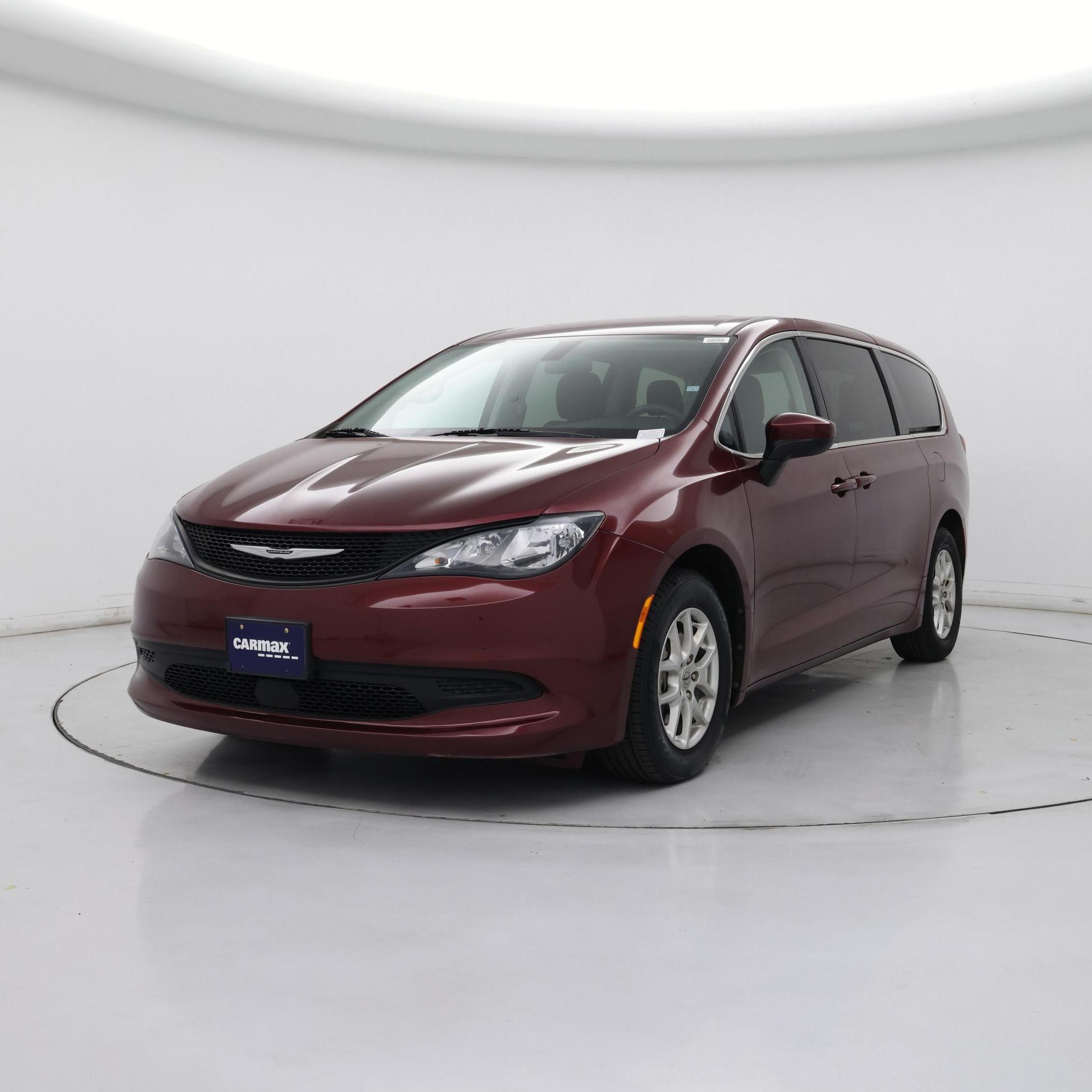 Thumbnail: 2022 Chrysler Voyager - 4