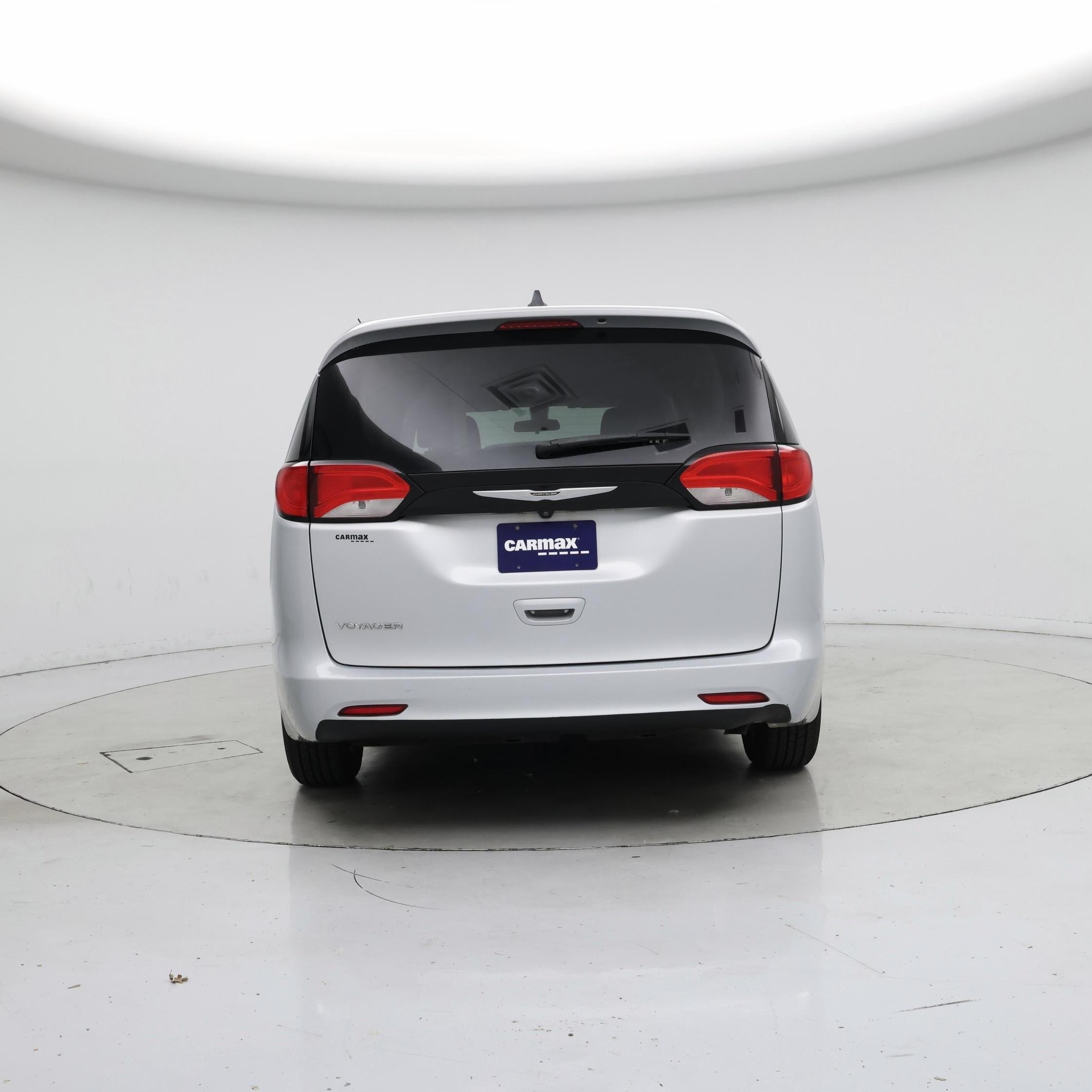 Thumbnail: 2022 Chrysler Voyager - 6