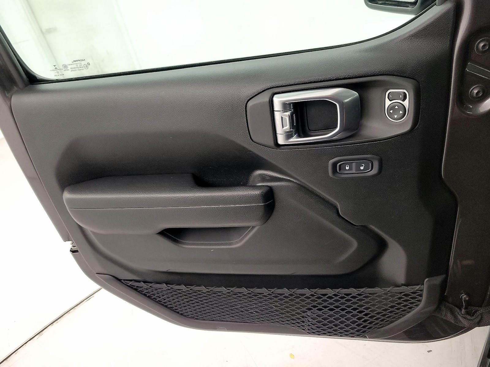2023 Jeep Wrangler 4xe Willys 4XE - Photo 13