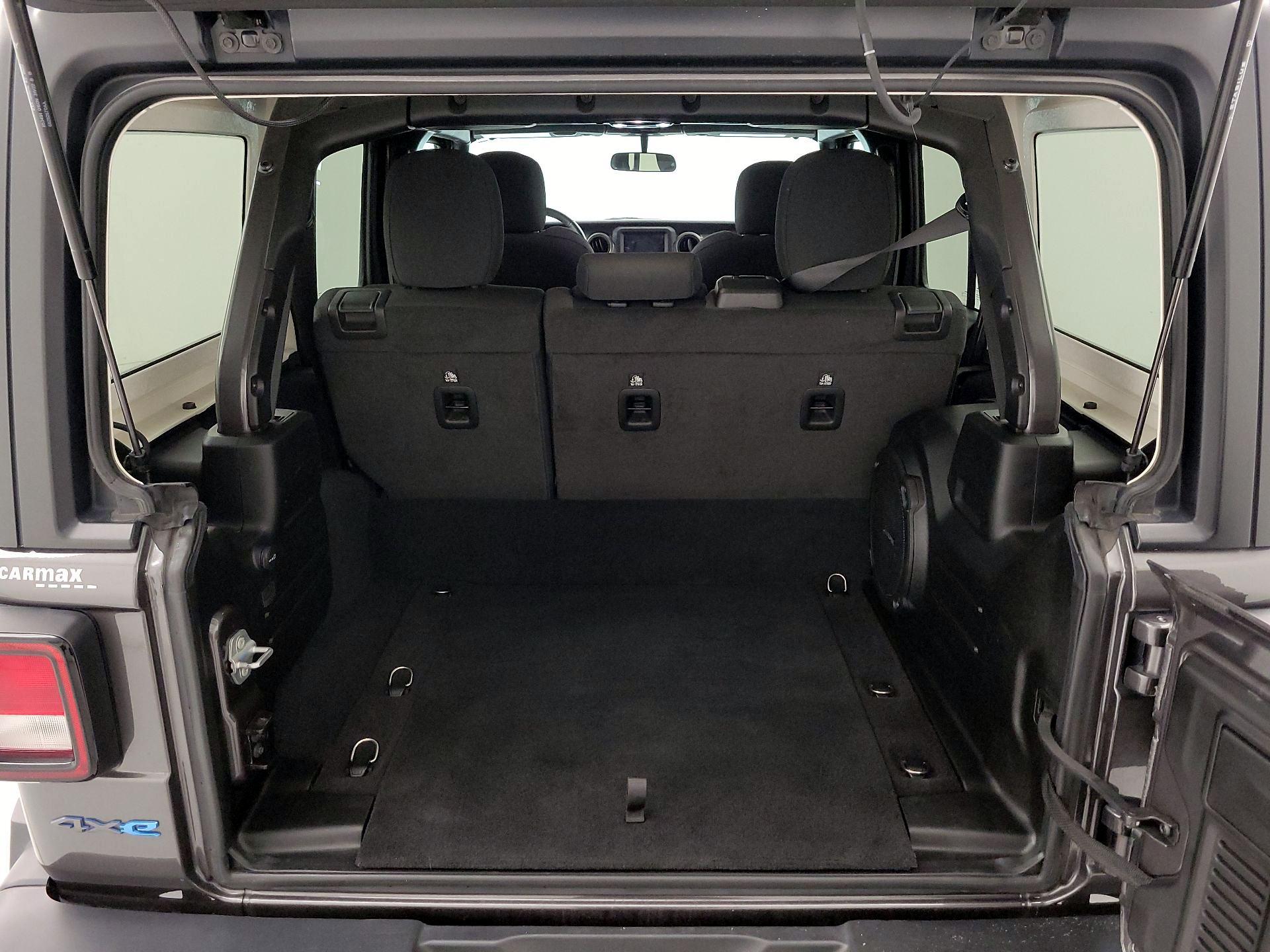 Thumbnail: 2023 Jeep Wrangler - 20