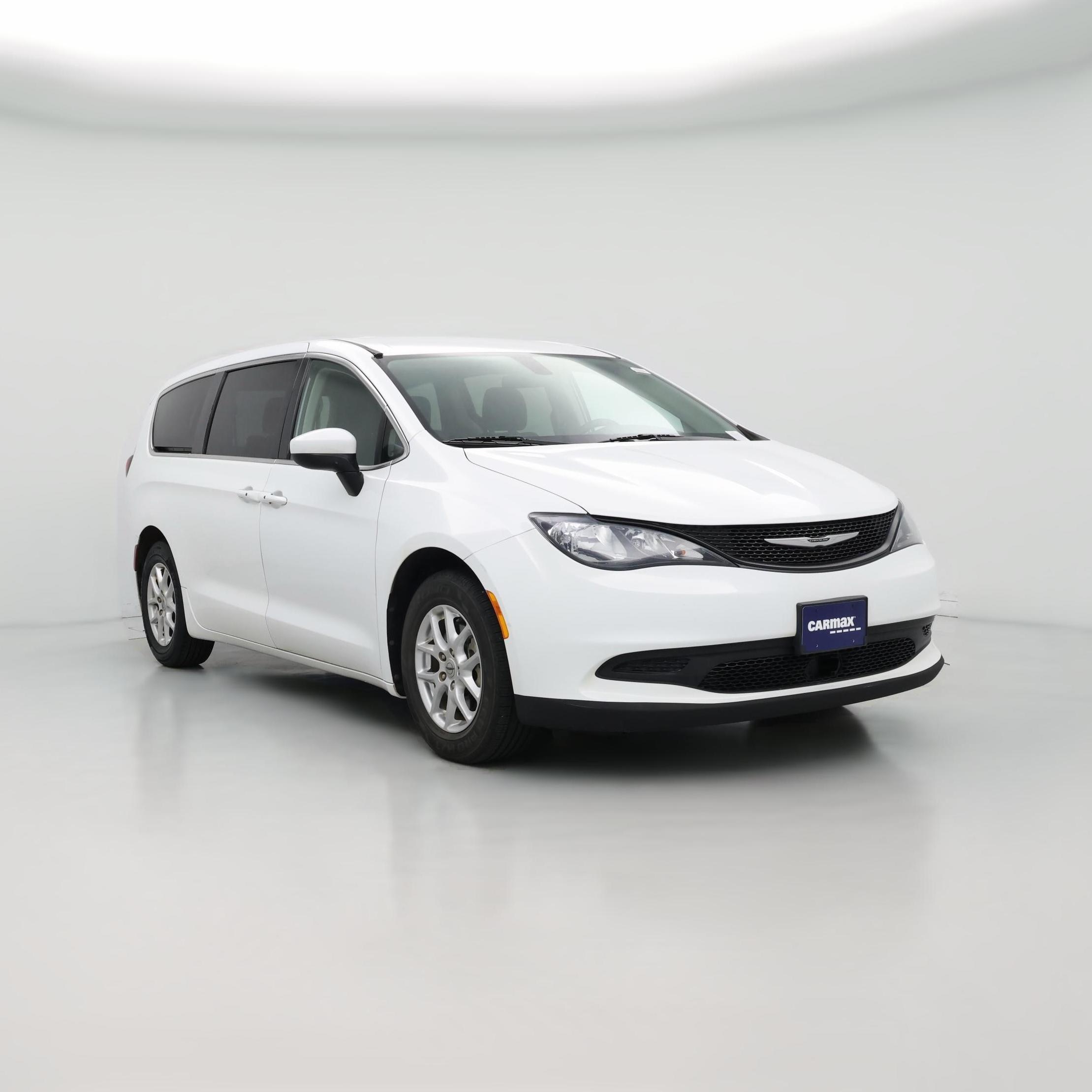 Thumbnail: 2022 Chrysler Voyager - 1