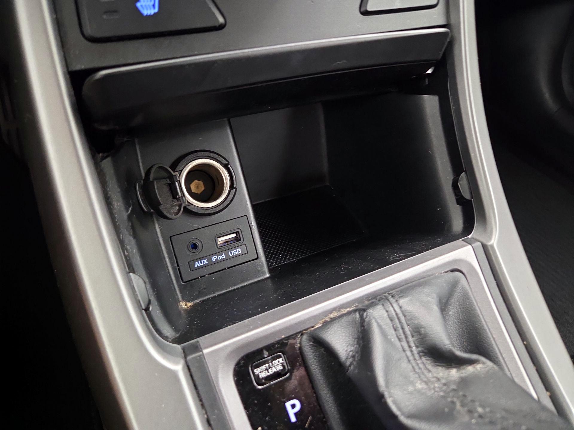 Thumbnail: 2015 Hyundai Elantra - 19