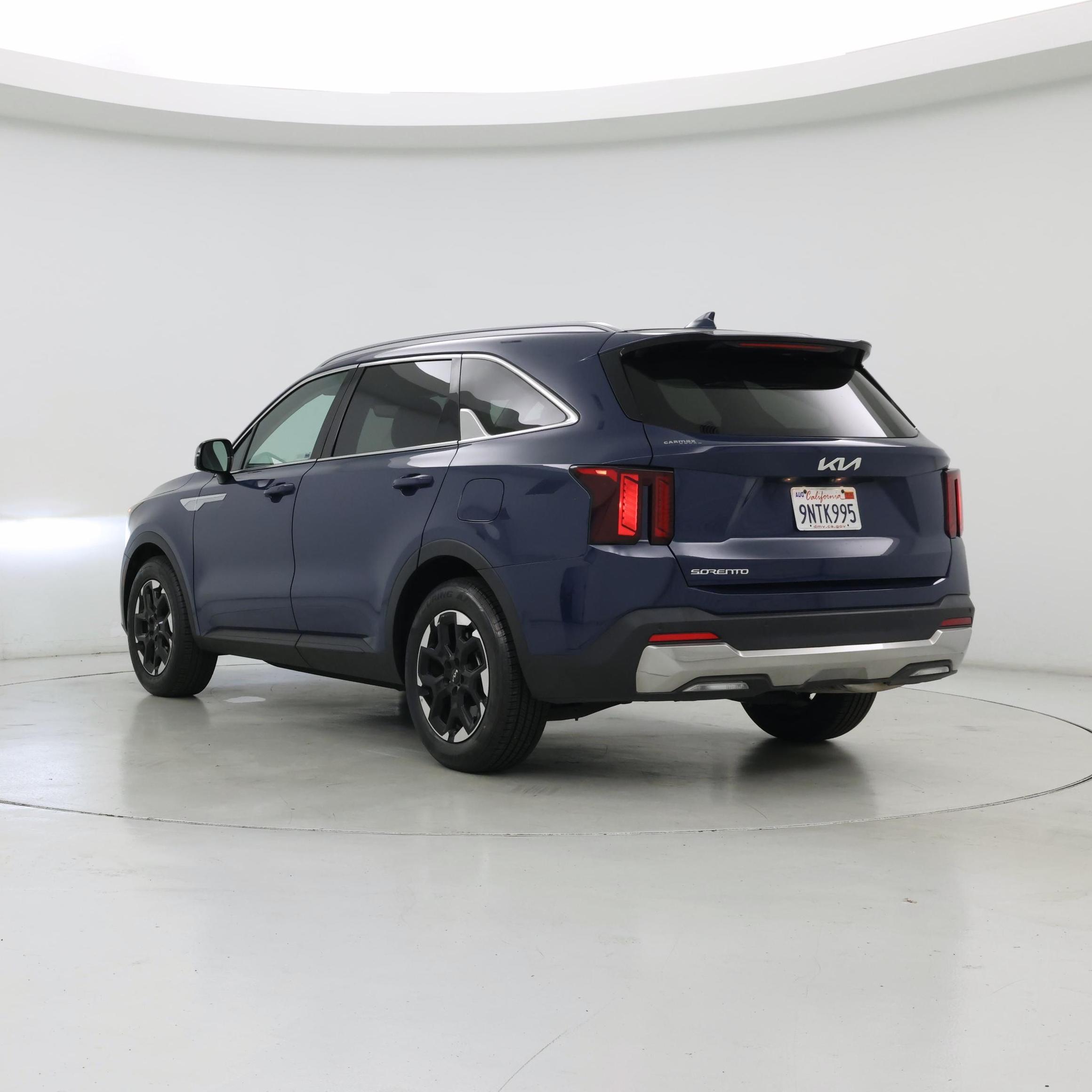 Thumbnail: 2024 Kia Sorento - 2