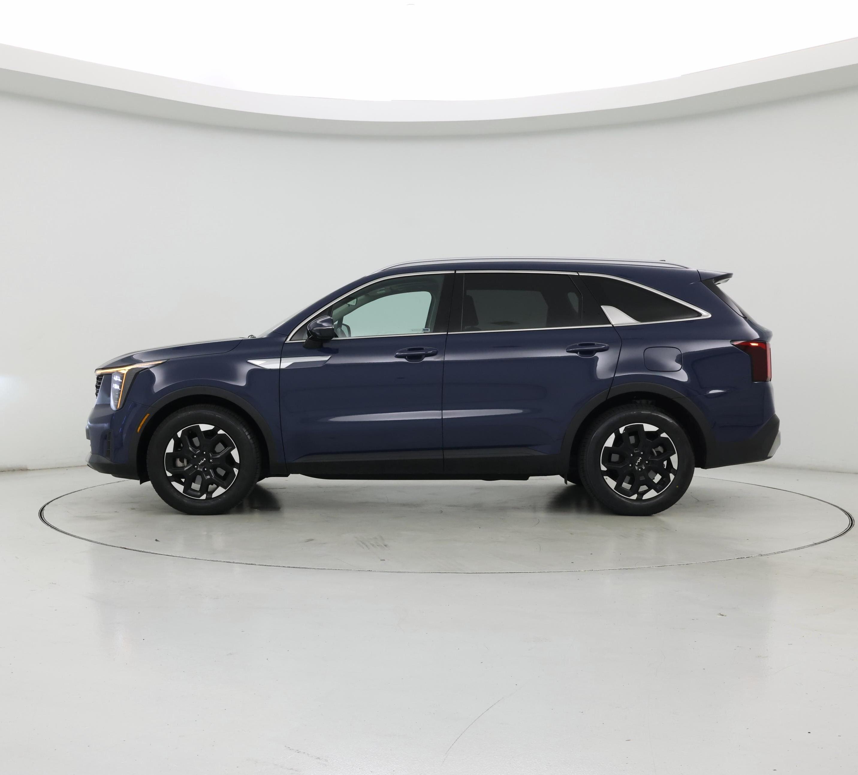 Thumbnail: 2024 Kia Sorento - 3
