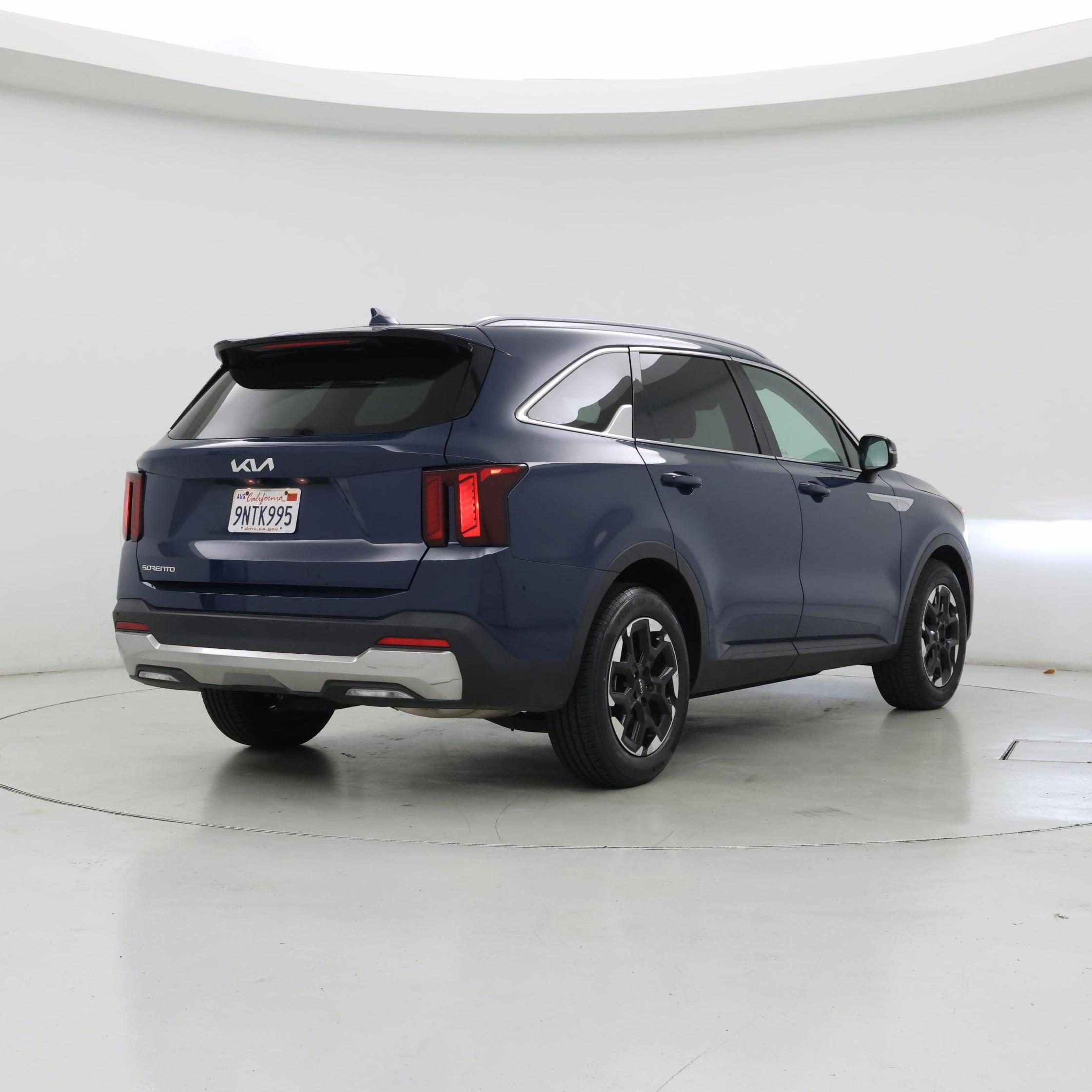 Thumbnail: 2024 Kia Sorento - 8