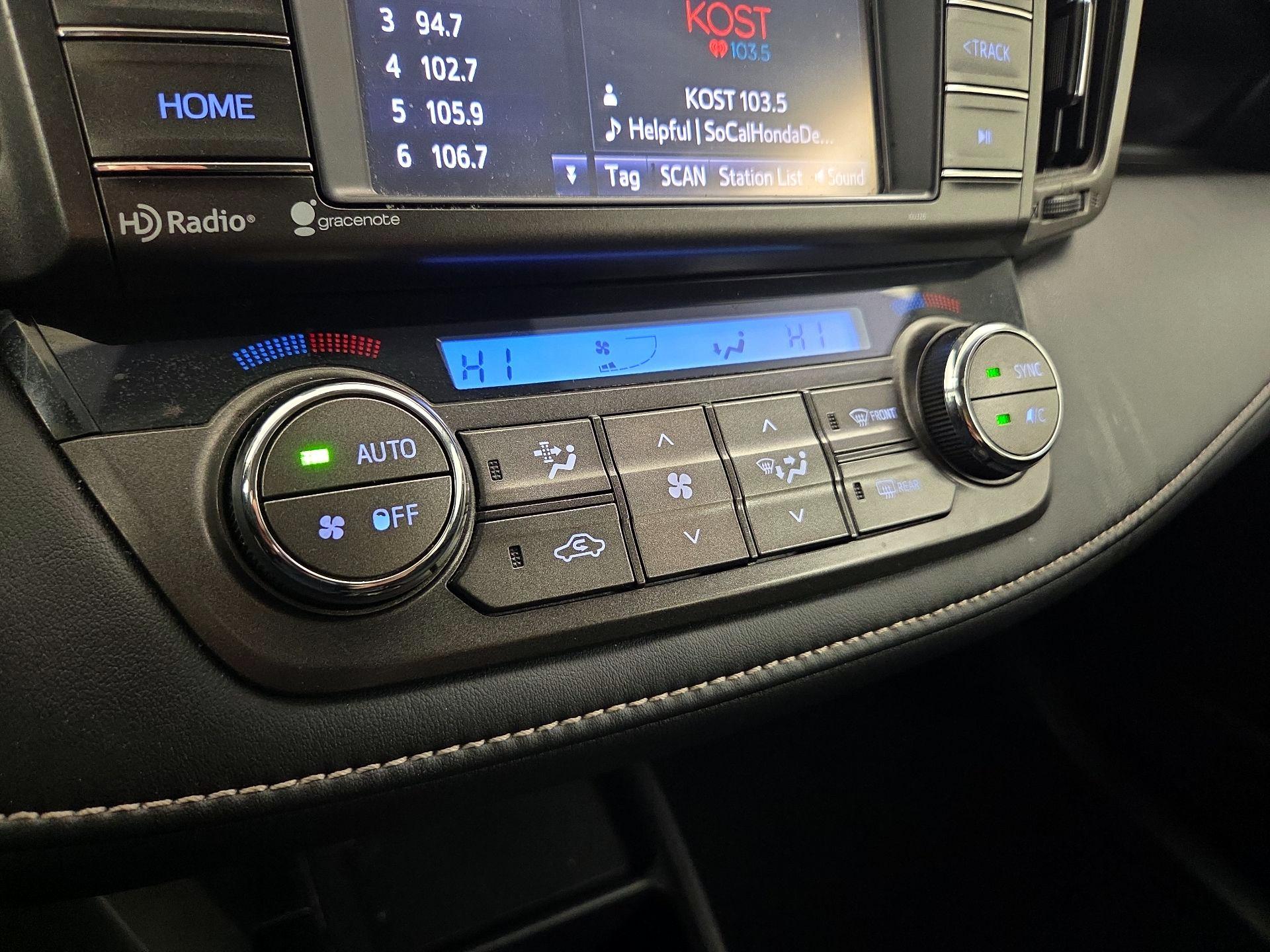 Thumbnail: 2015 Toyota RAV4 - 16