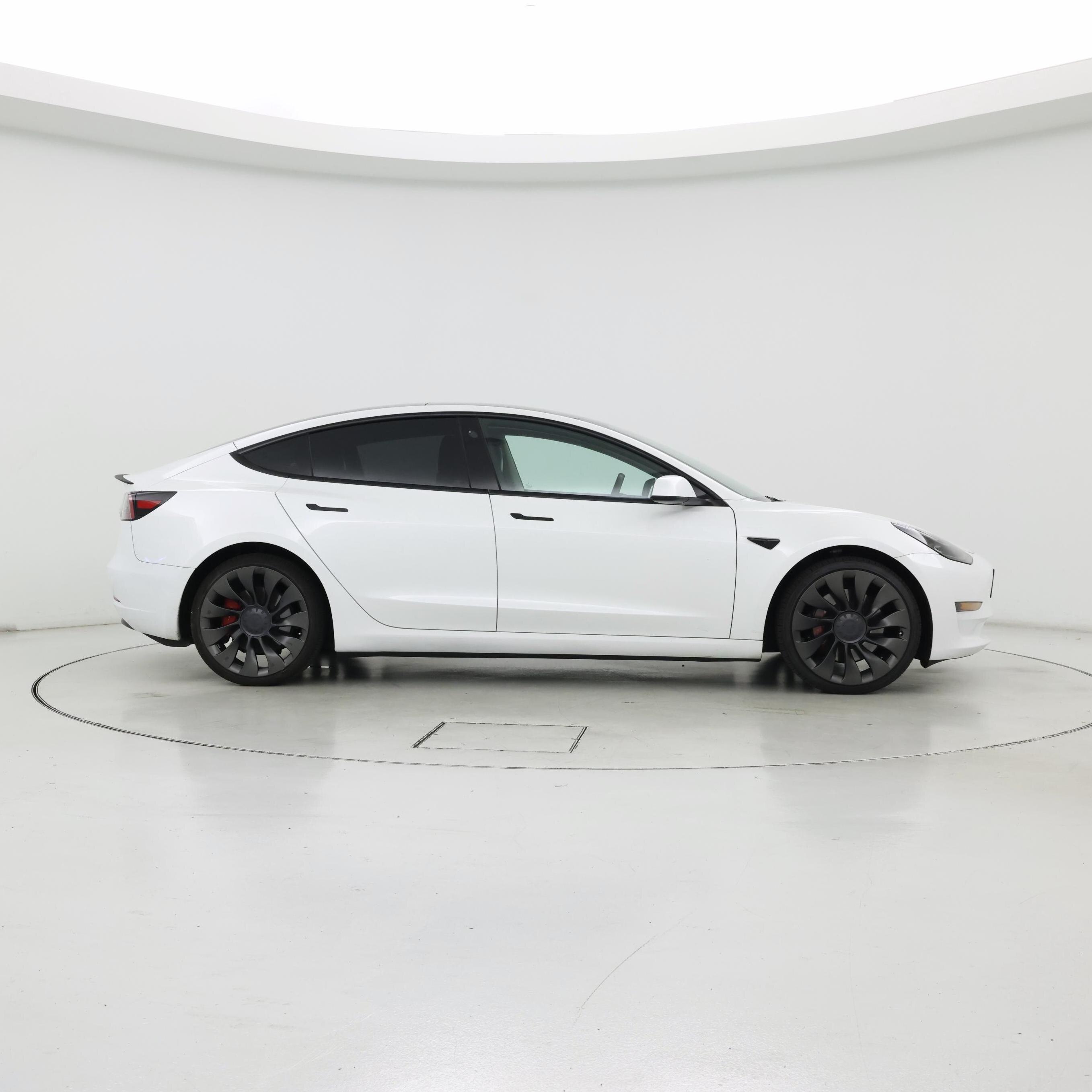 Thumbnail: 2023 Tesla Model 3 - 7