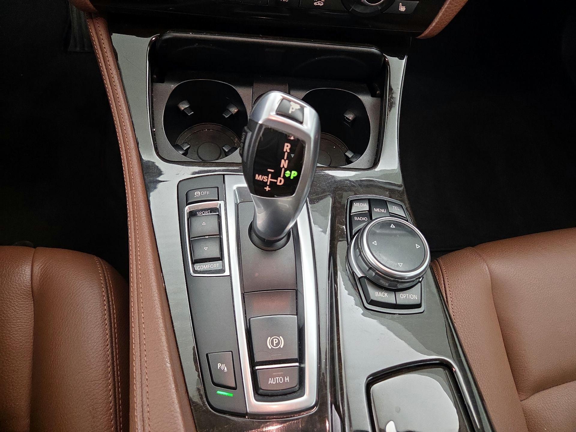 Thumbnail: 2015 BMW 5 Series - 18