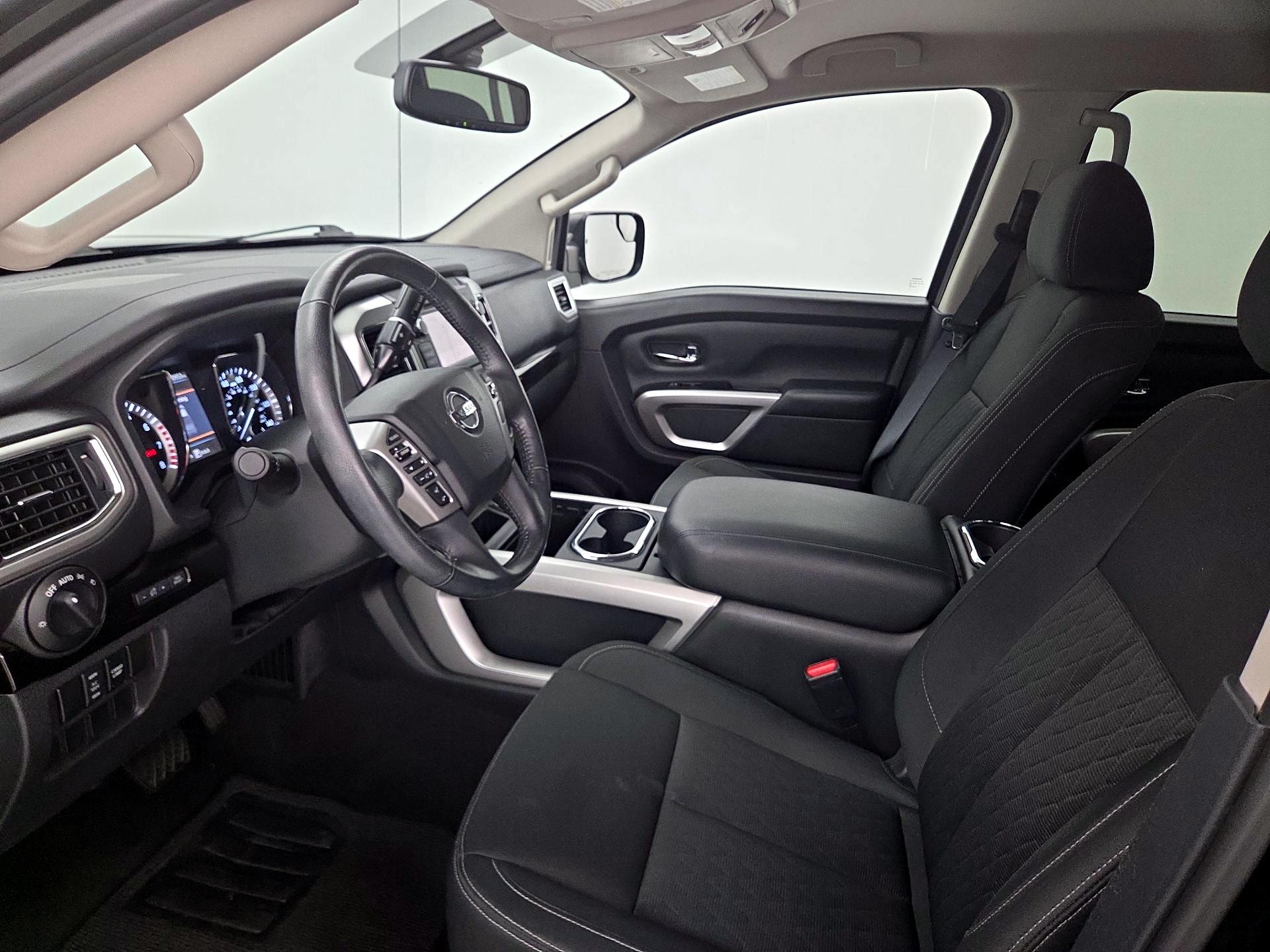 Thumbnail: 2019 Nissan Titan - 11