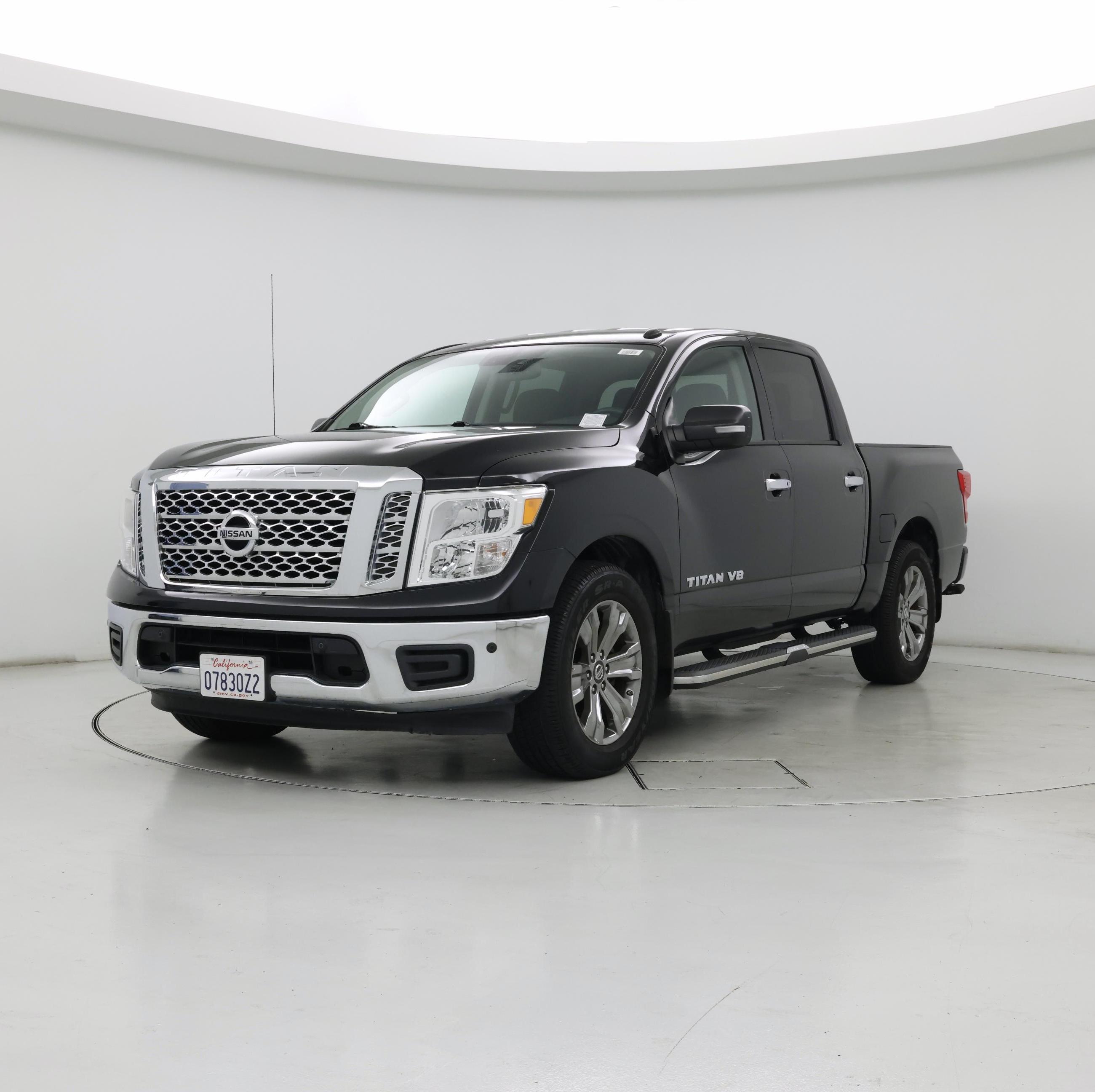 Thumbnail: 2019 Nissan Titan - 4