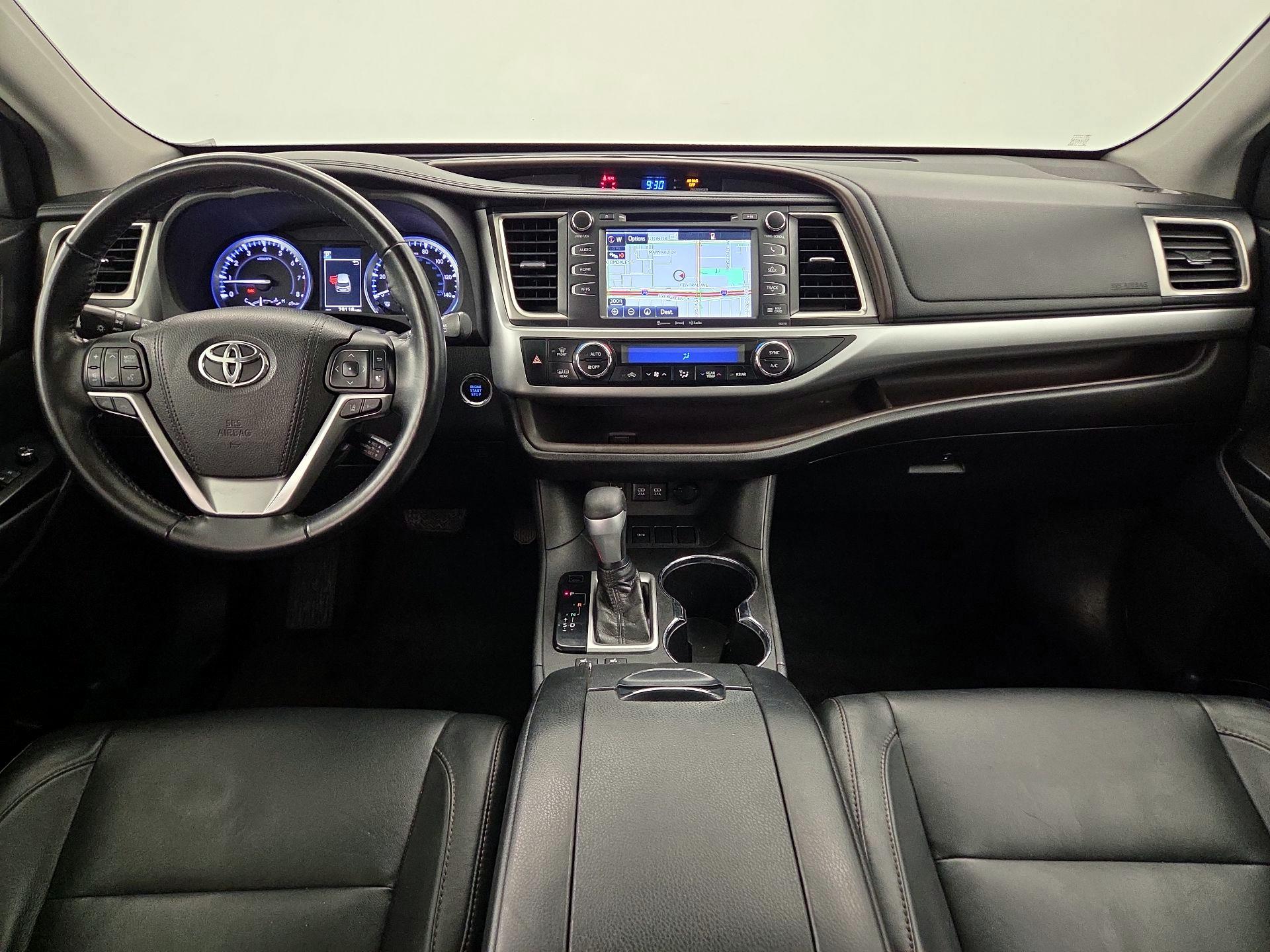 Thumbnail: 2018 Toyota Highlander - 9