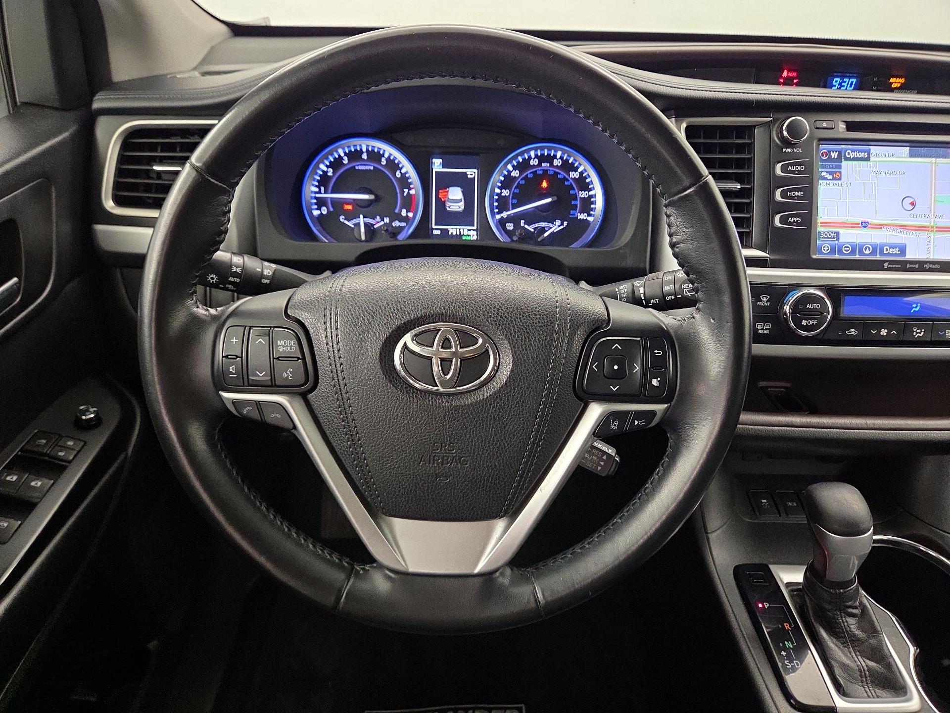 Thumbnail: 2018 Toyota Highlander - 10