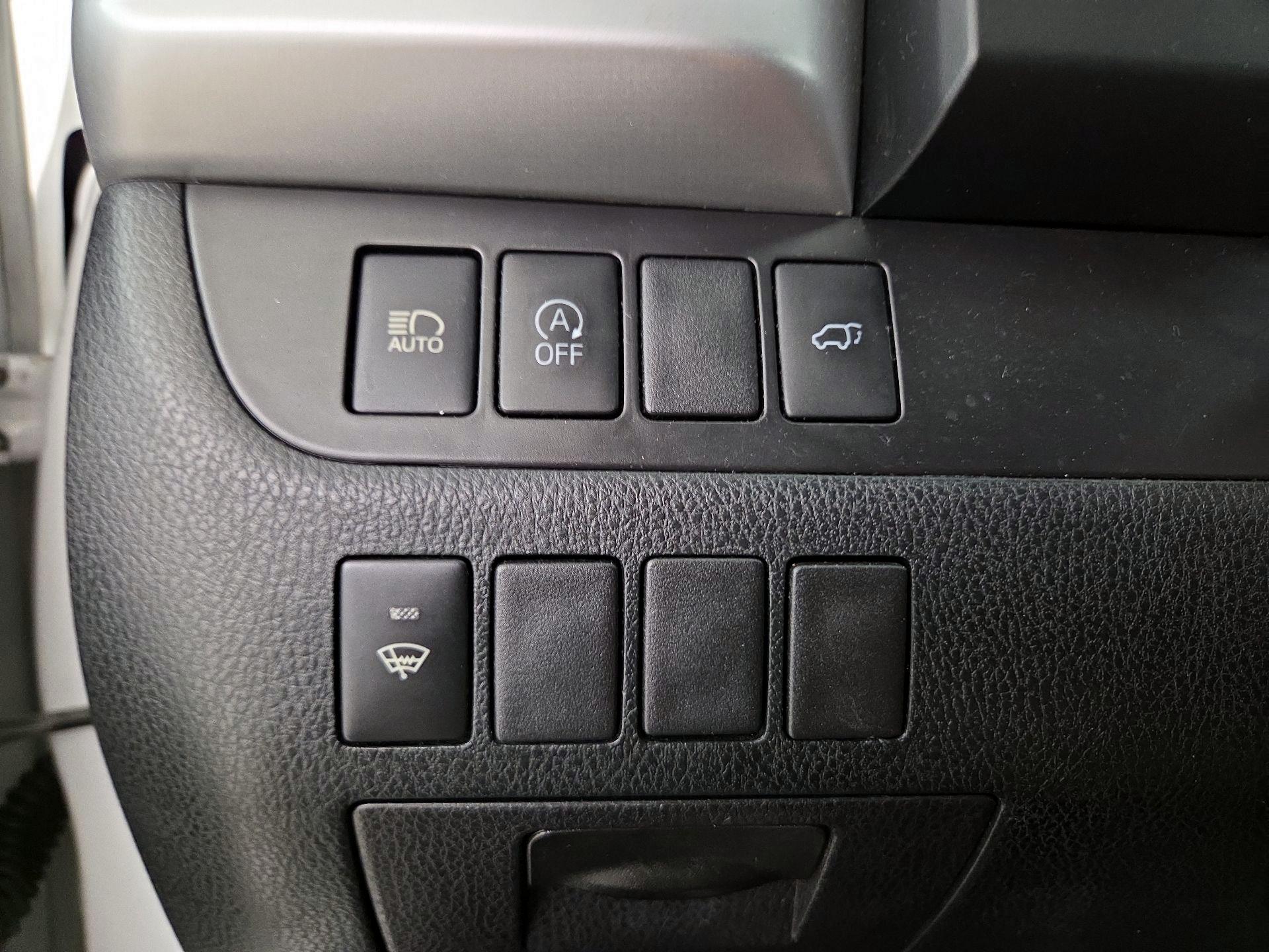 Thumbnail: 2018 Toyota Highlander - 13