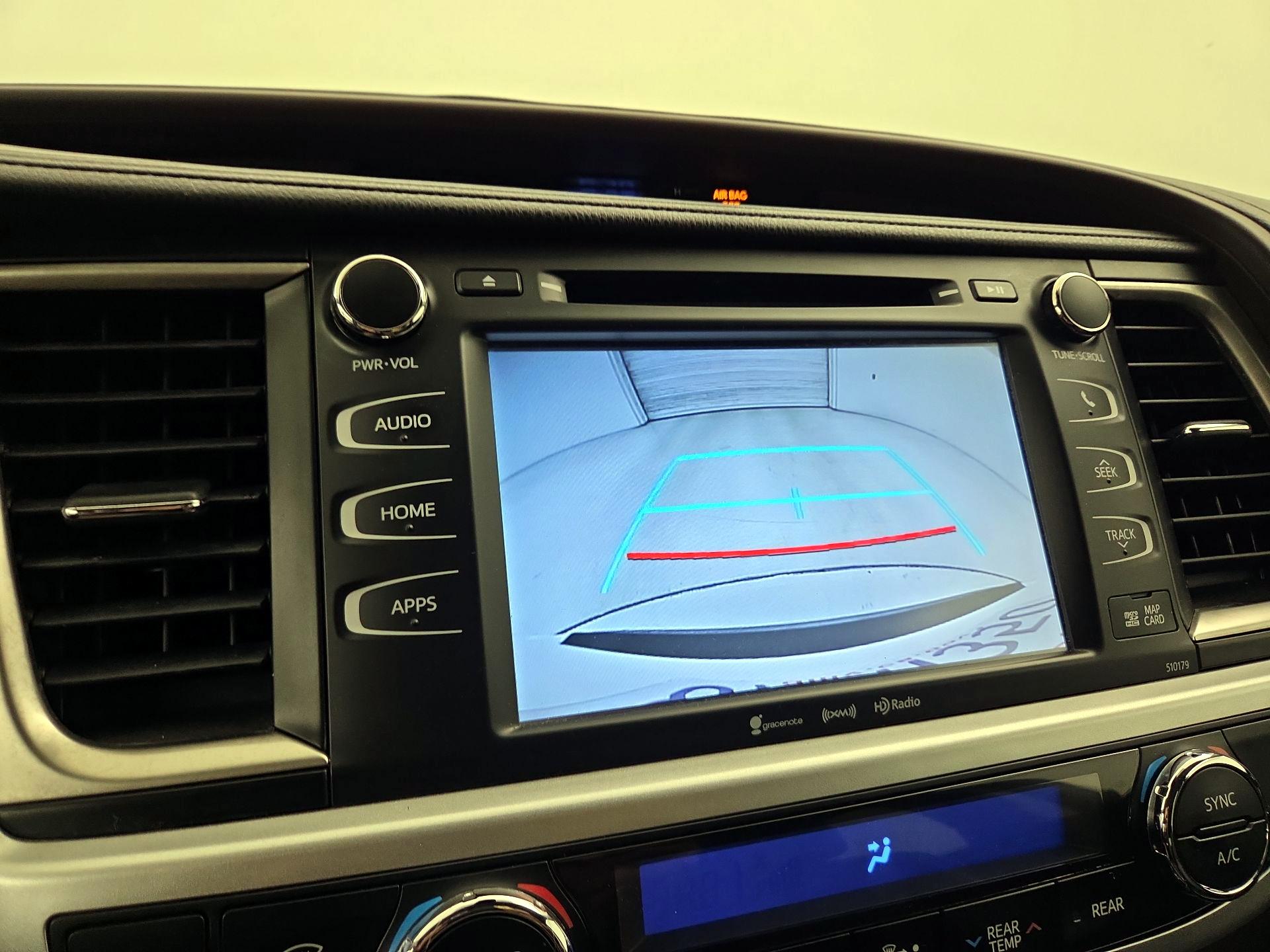 Thumbnail: 2018 Toyota Highlander - 15