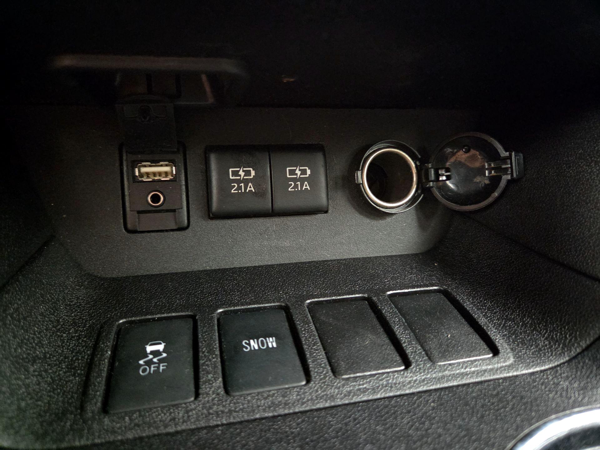 Thumbnail: 2018 Toyota Highlander - 19