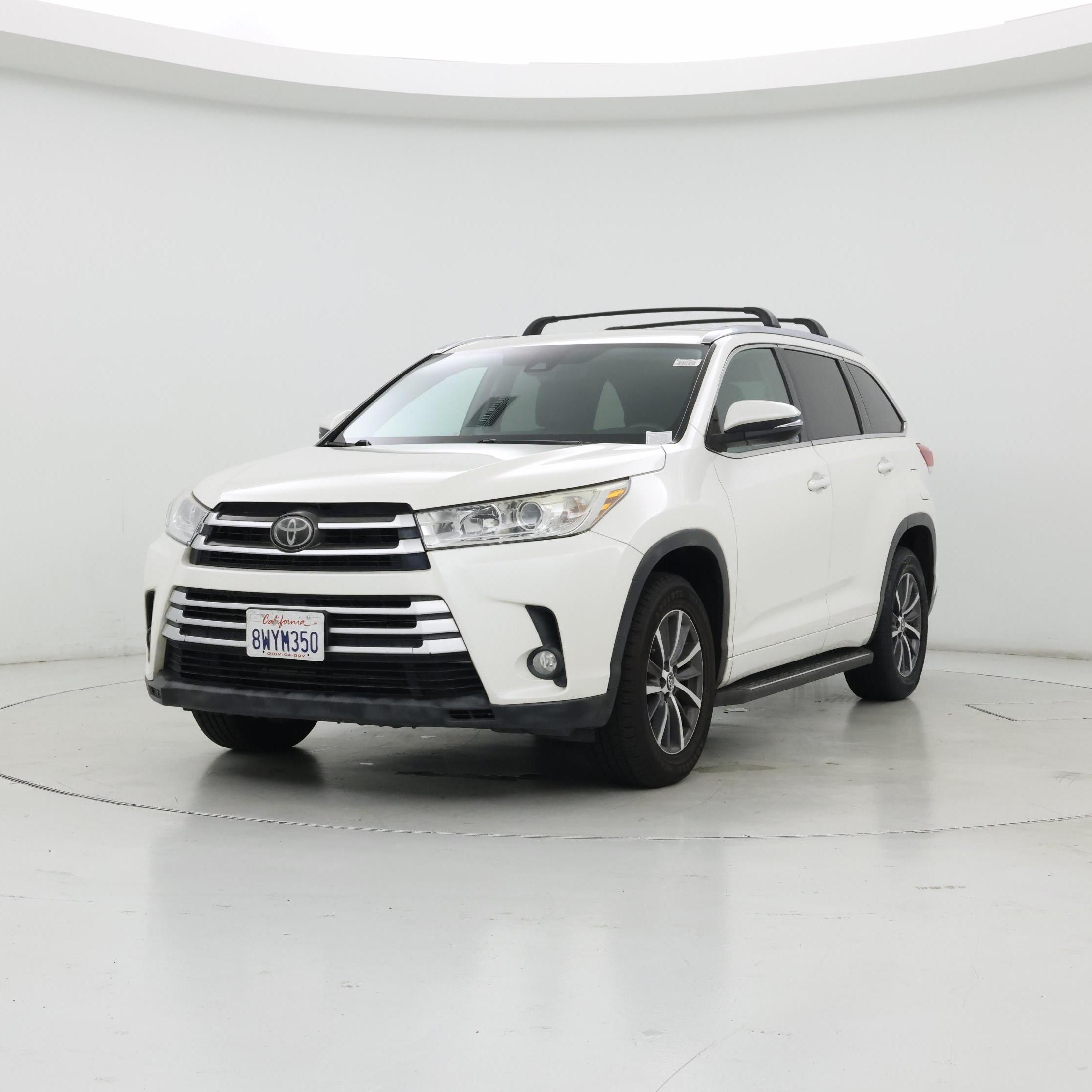 Thumbnail: 2018 Toyota Highlander - 4