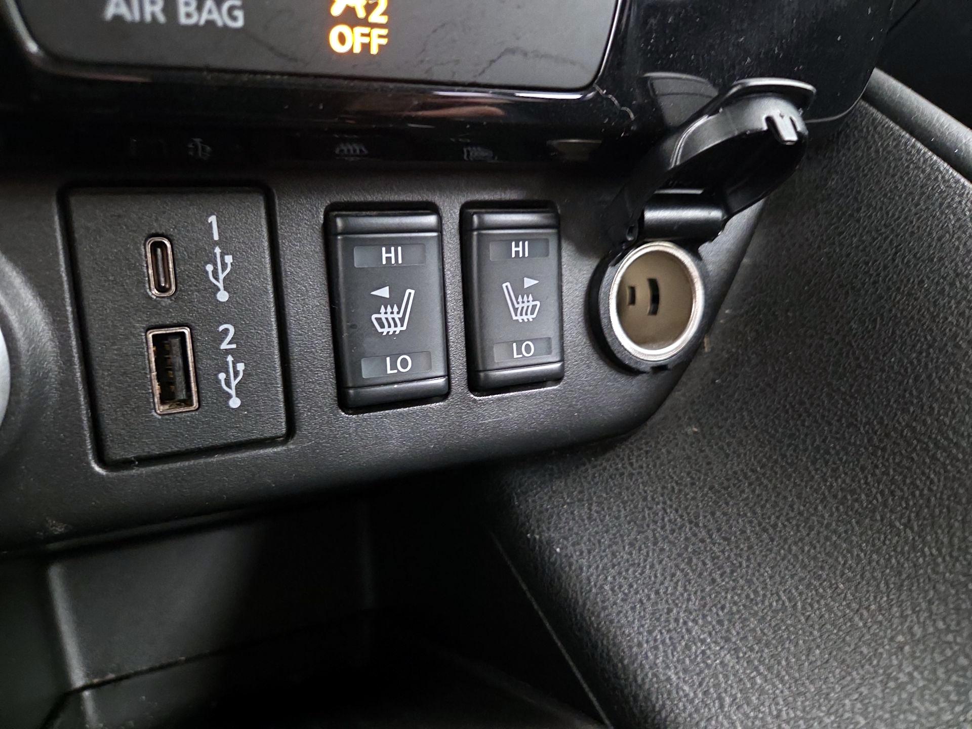 Thumbnail: 2022 Nissan Leaf - 19