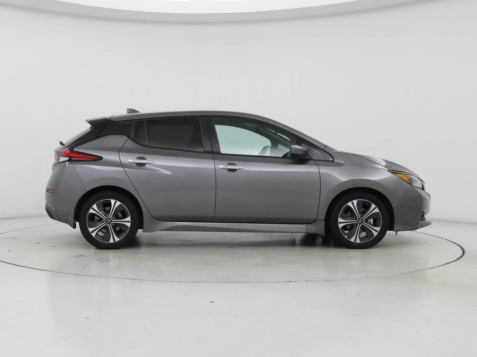 2022 Nissan LEAF SV - Photo 8