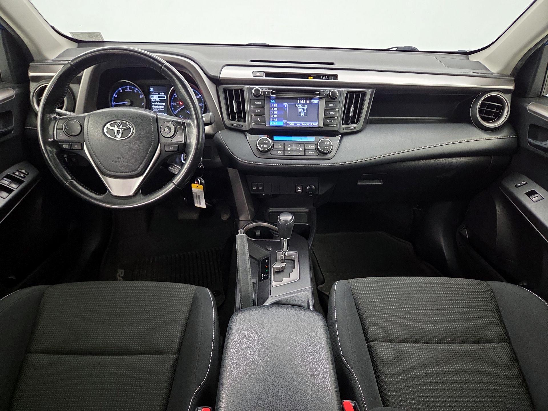 Thumbnail: 2018 Toyota RAV4 - 9
