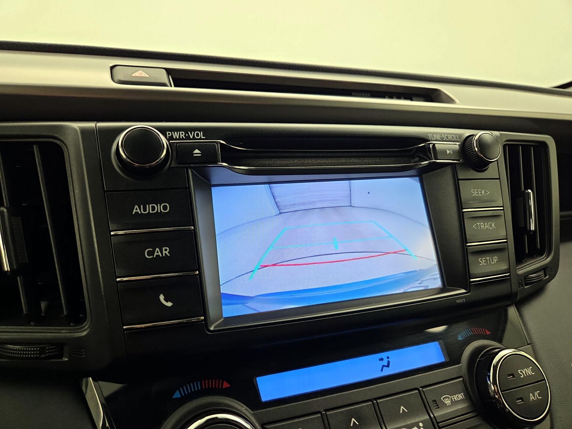 Thumbnail: 2018 Toyota RAV4 - 14