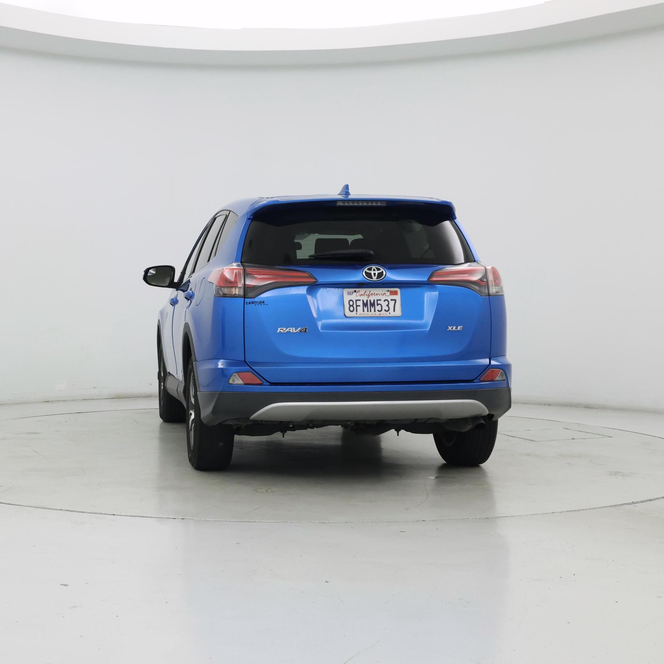 Thumbnail: 2018 Toyota RAV4 - 6