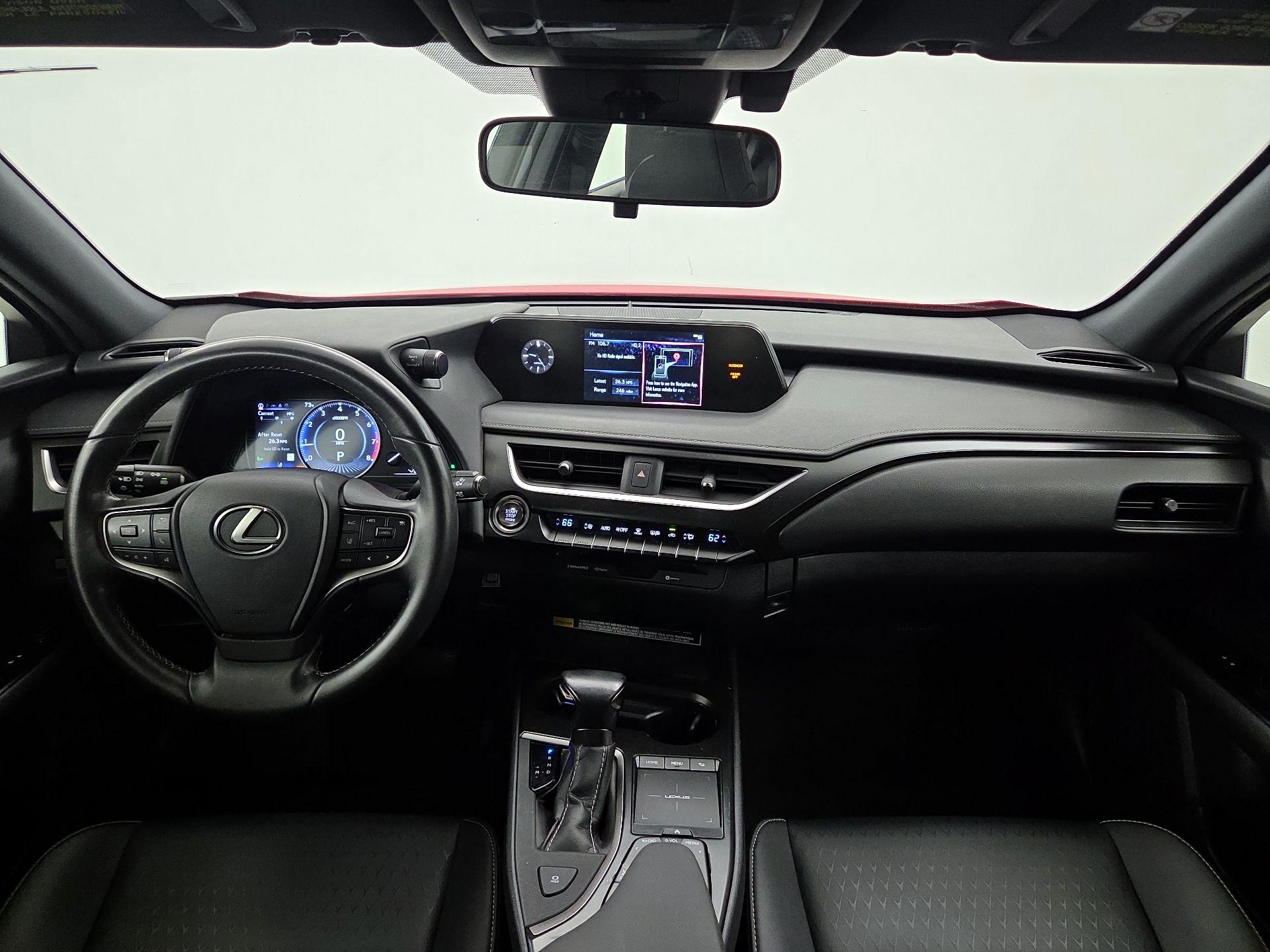 Thumbnail: 2021 Lexus UX - 9