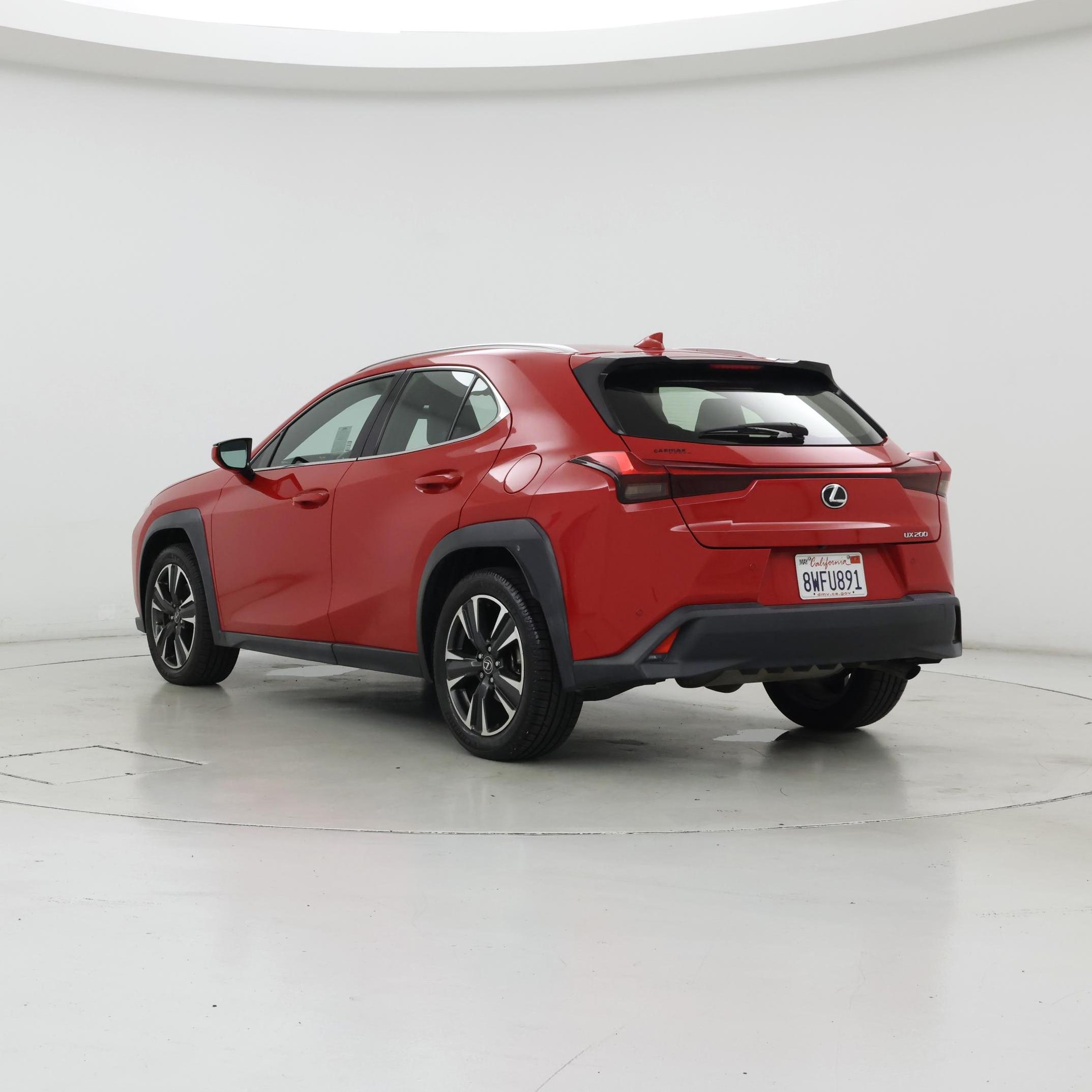 Thumbnail: 2021 Lexus UX - 2