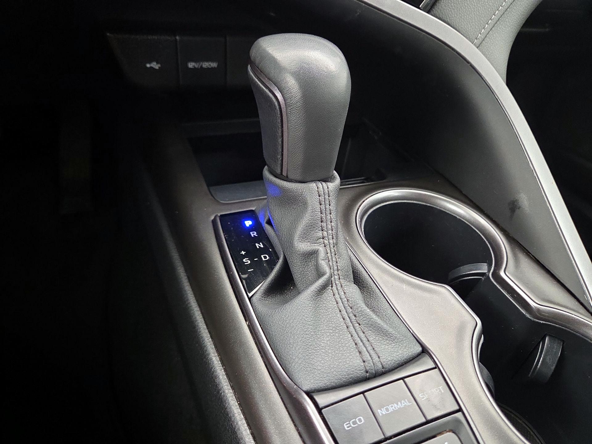 Thumbnail: 2024 Toyota Camry - 17