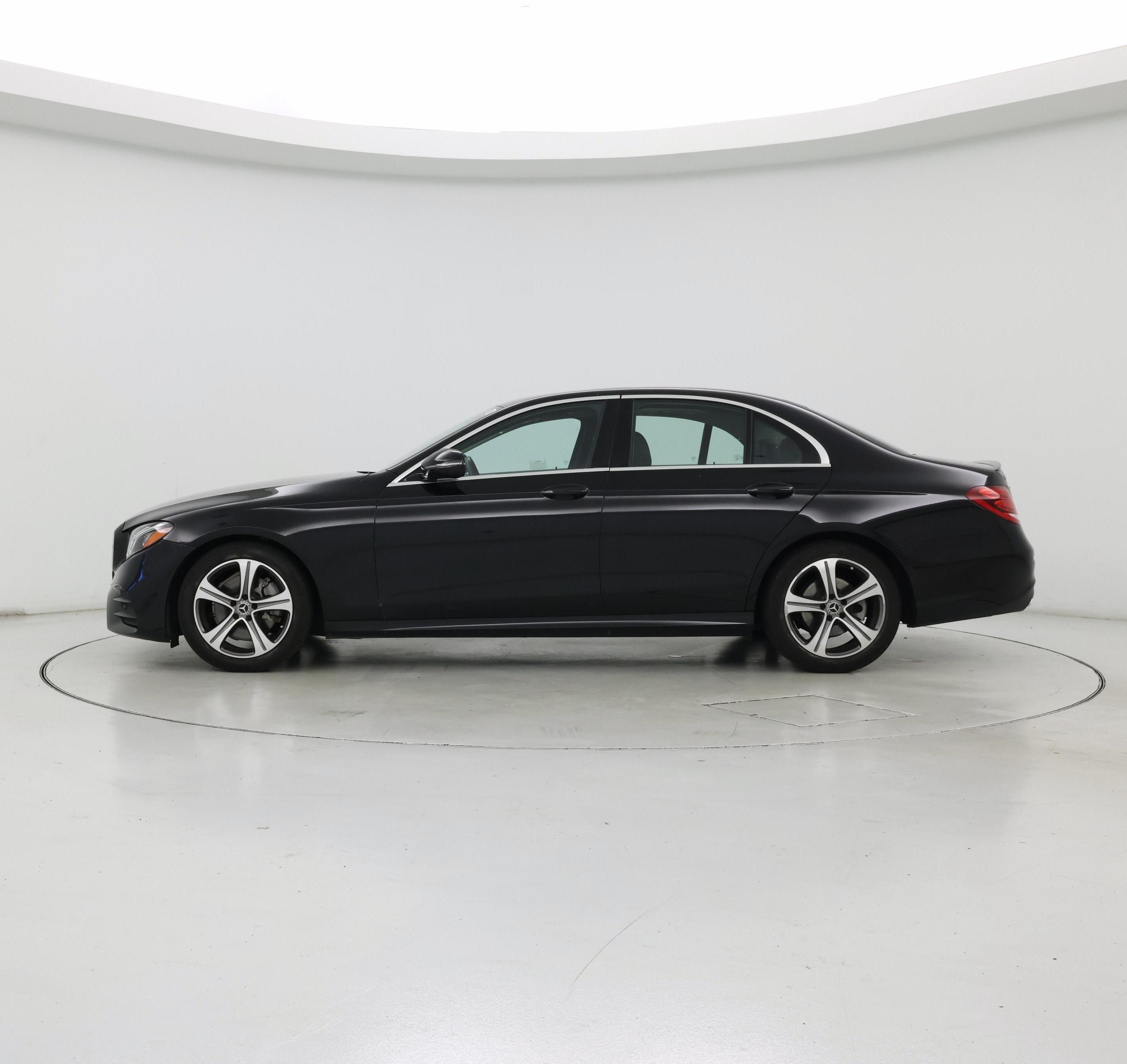 Thumbnail: 2019 Mercedes-Benz E-Class - 3