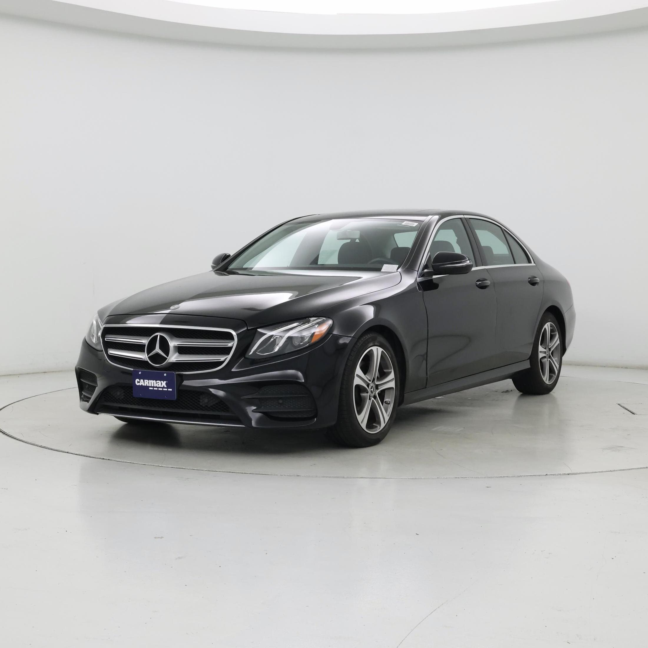 Thumbnail: 2019 Mercedes-Benz E-Class - 4