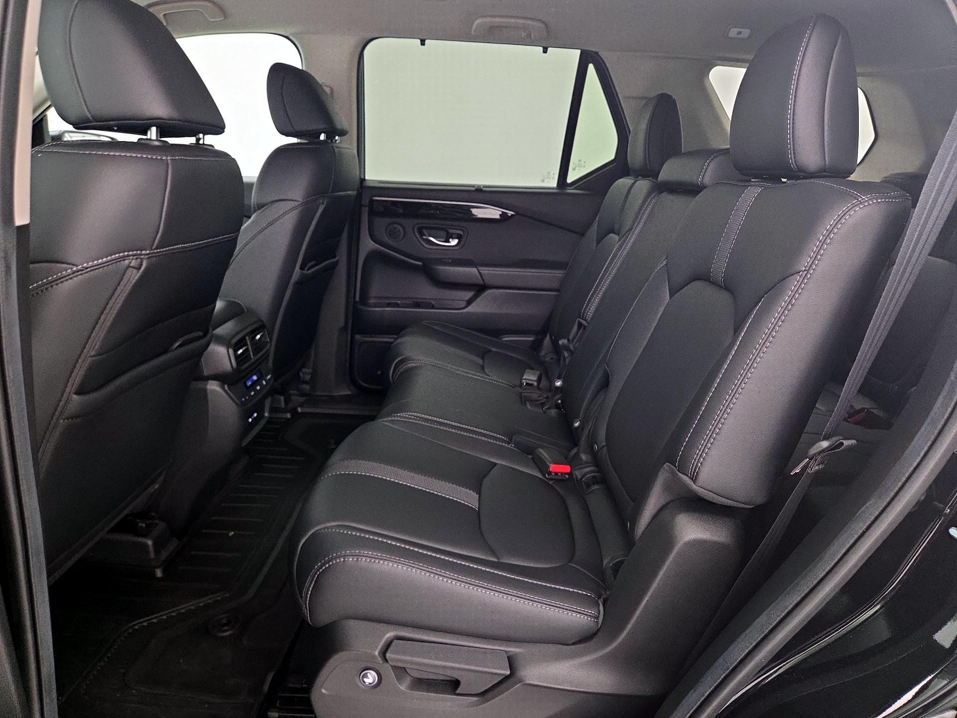 Thumbnail: 2025 Honda Pilot - 19