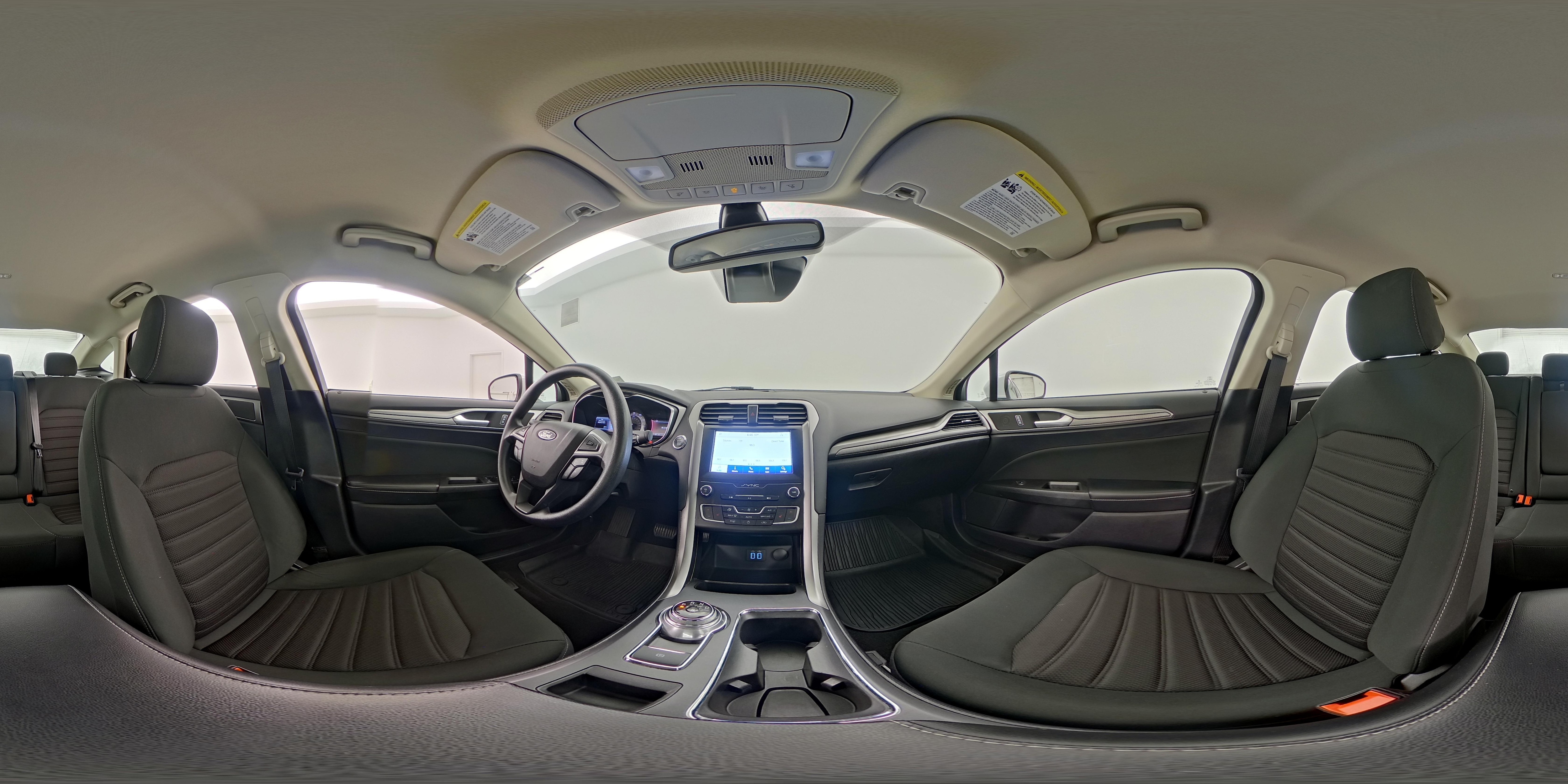 2020 Ford Fusion SE - Photo 24