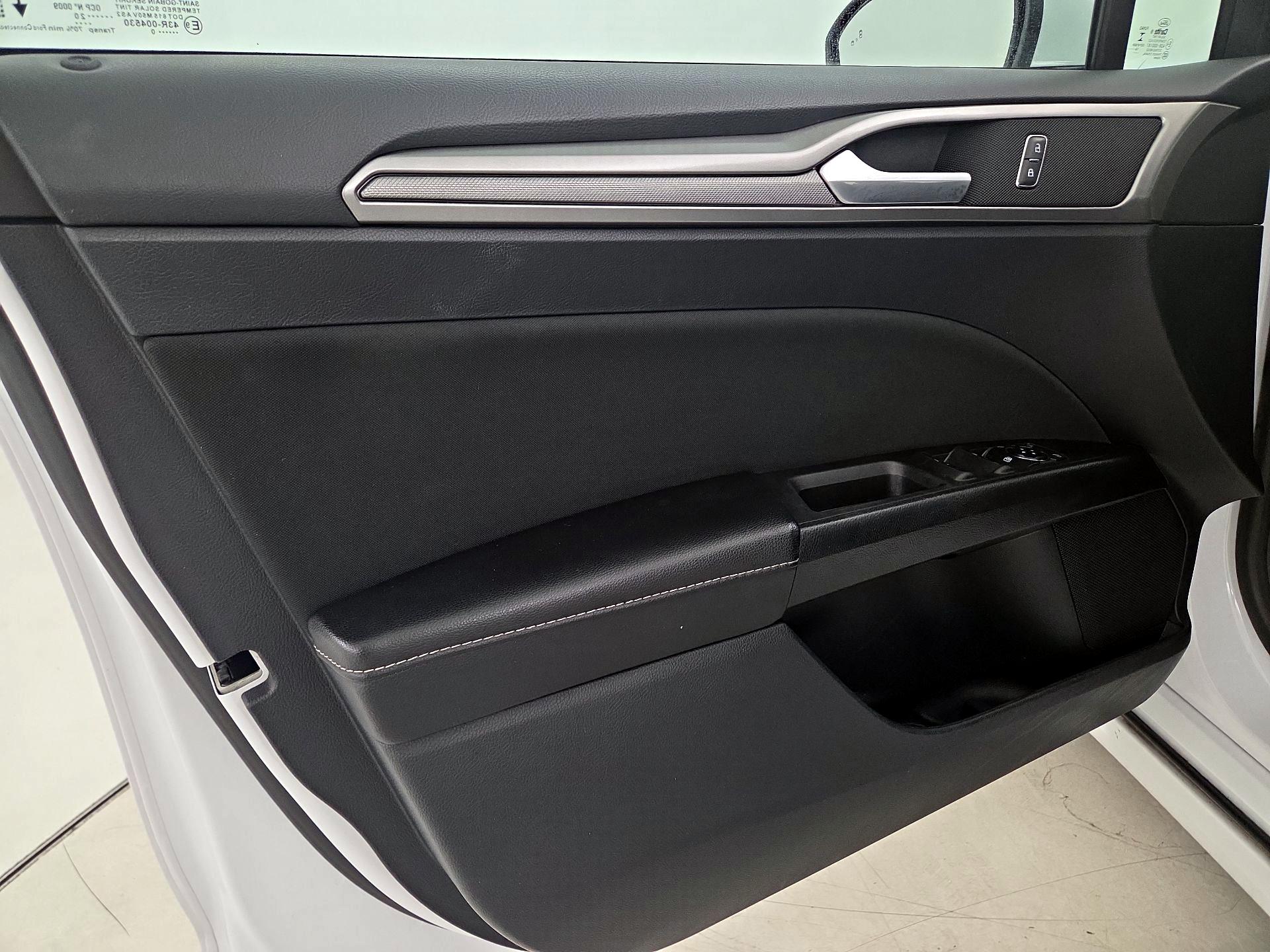 Thumbnail: 2020 Ford Fusion - 12