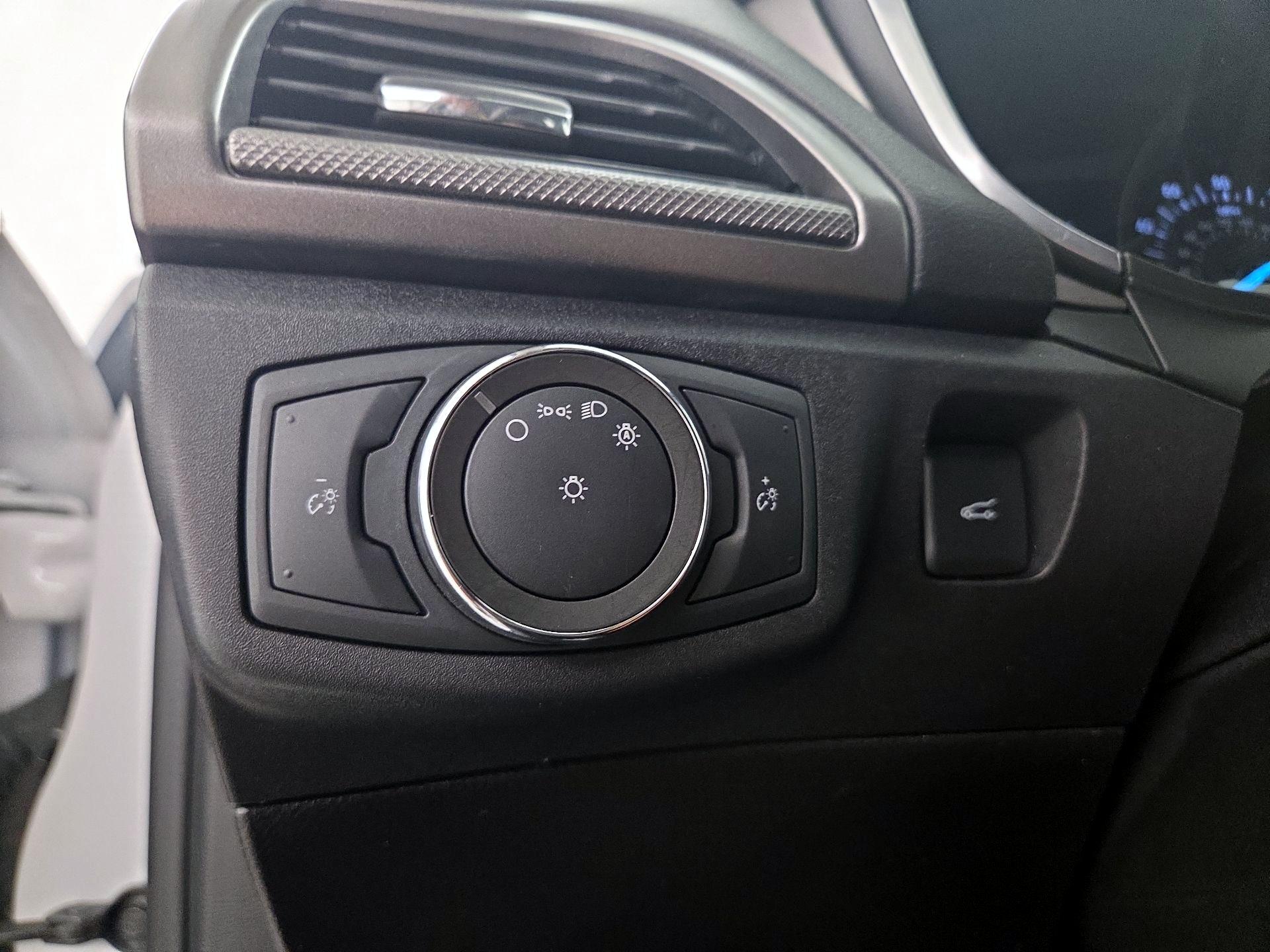 Thumbnail: 2020 Ford Fusion - 13