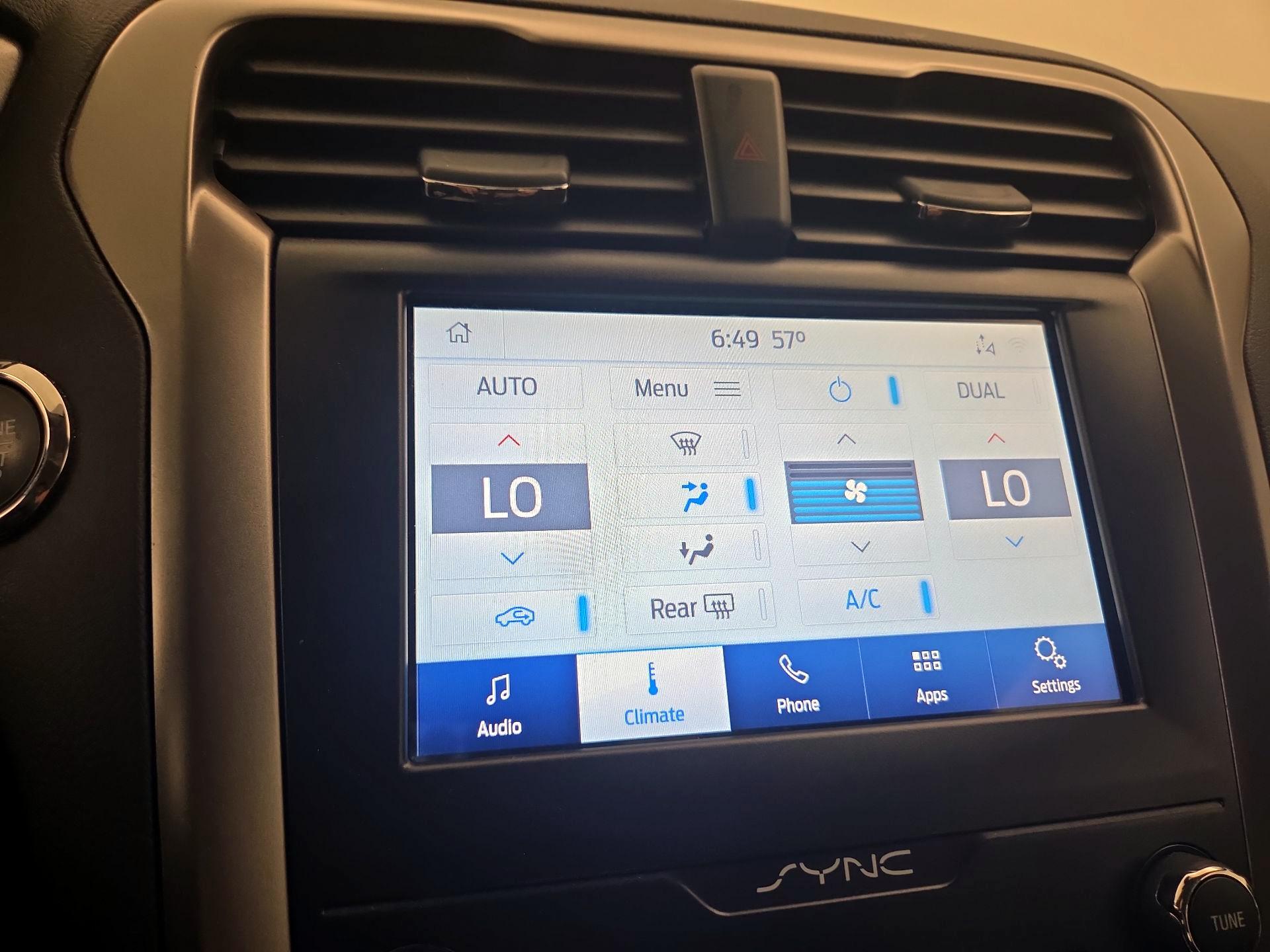 Thumbnail: 2020 Ford Fusion - 16