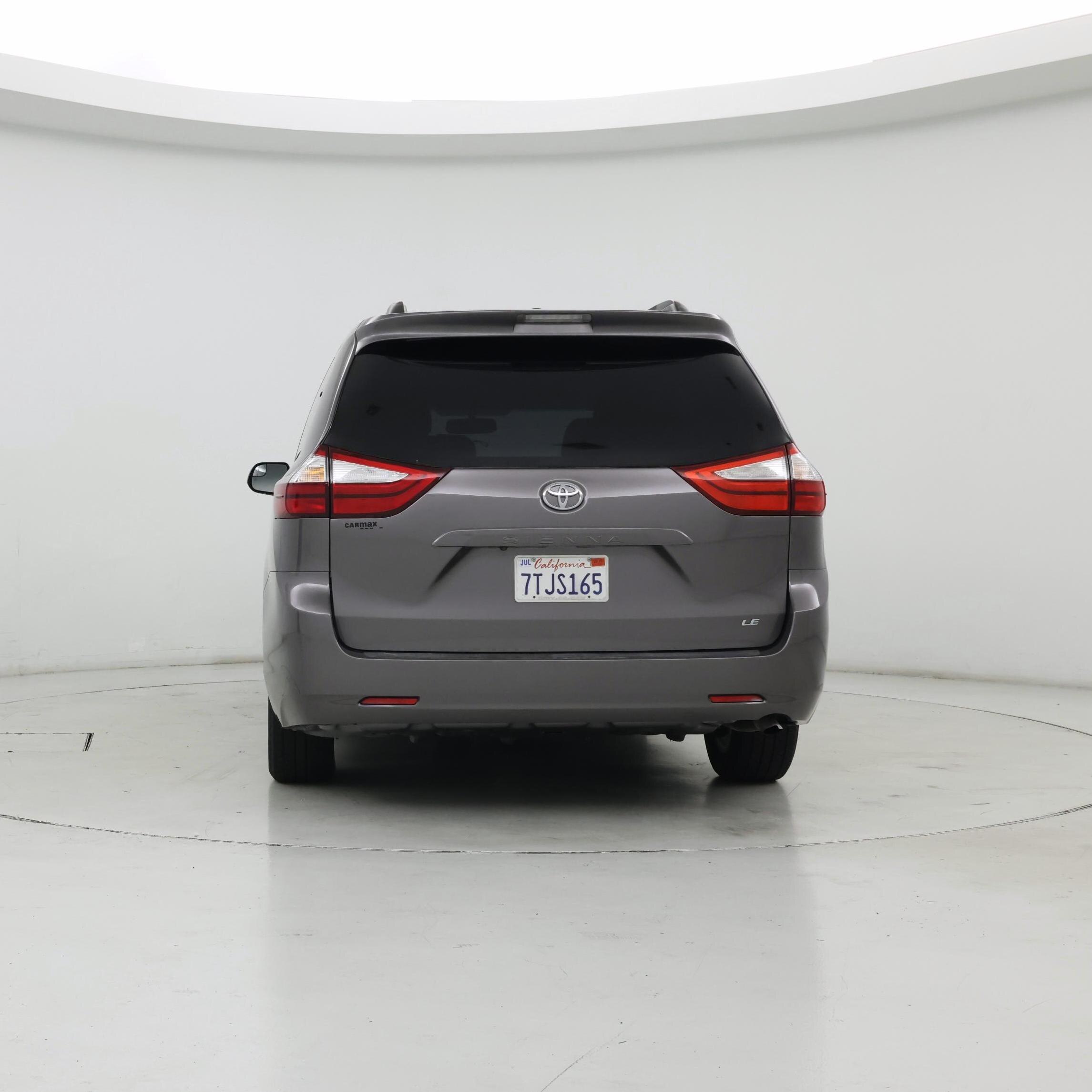 Thumbnail: 2016 Toyota Sienna - 6