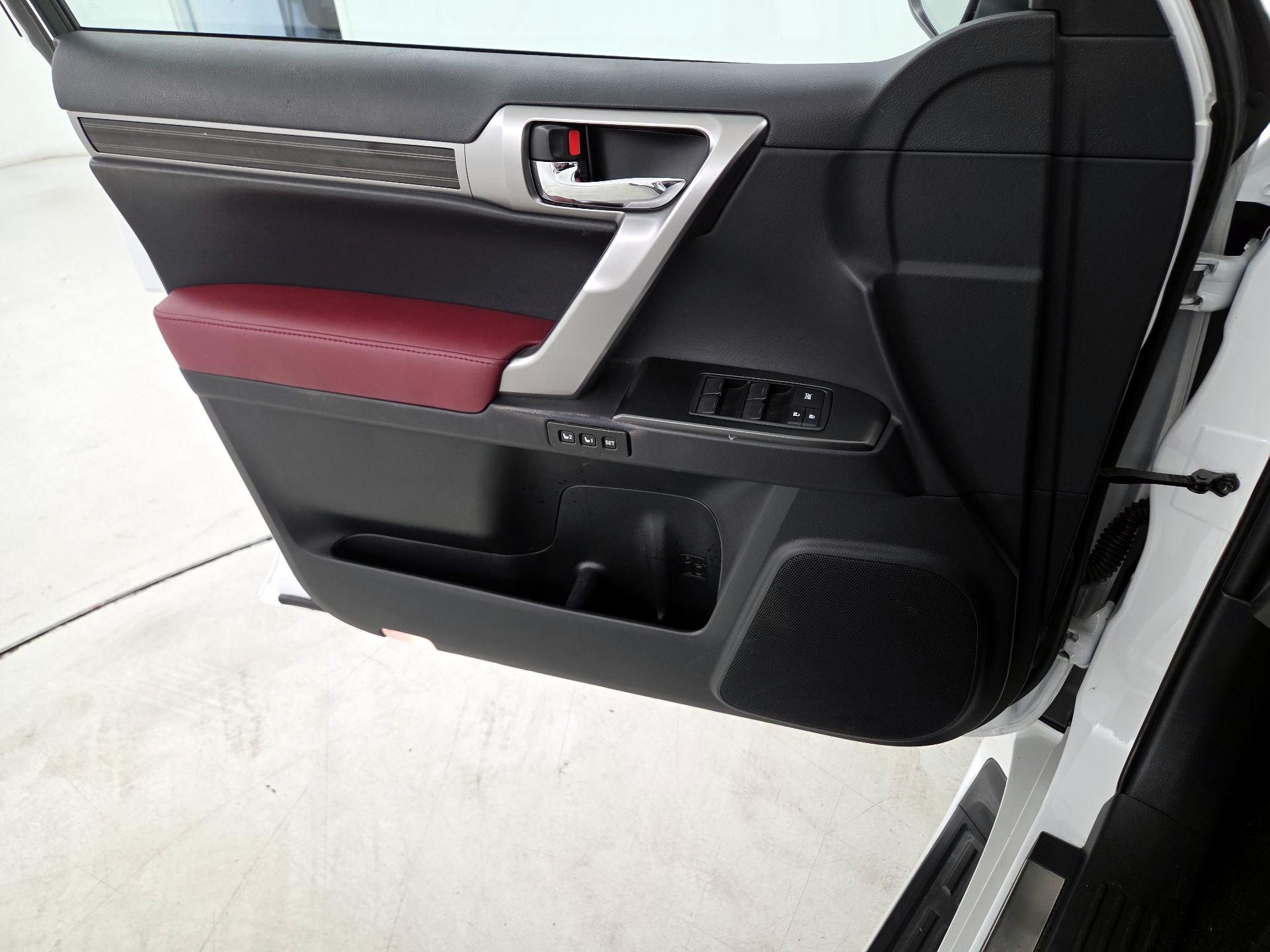 Thumbnail: 2023 Lexus GX - 12