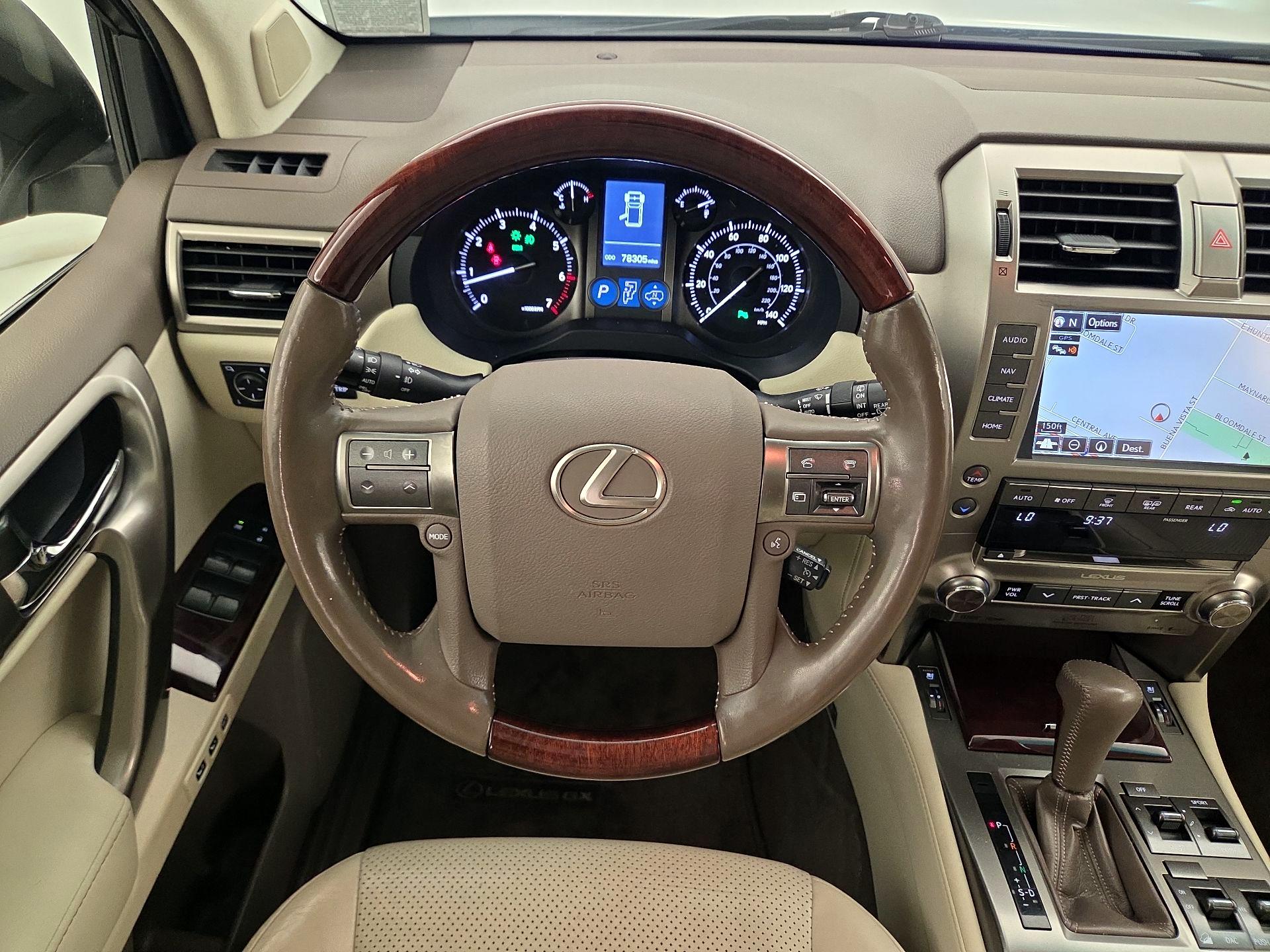 Thumbnail: 2016 Lexus GX - 10