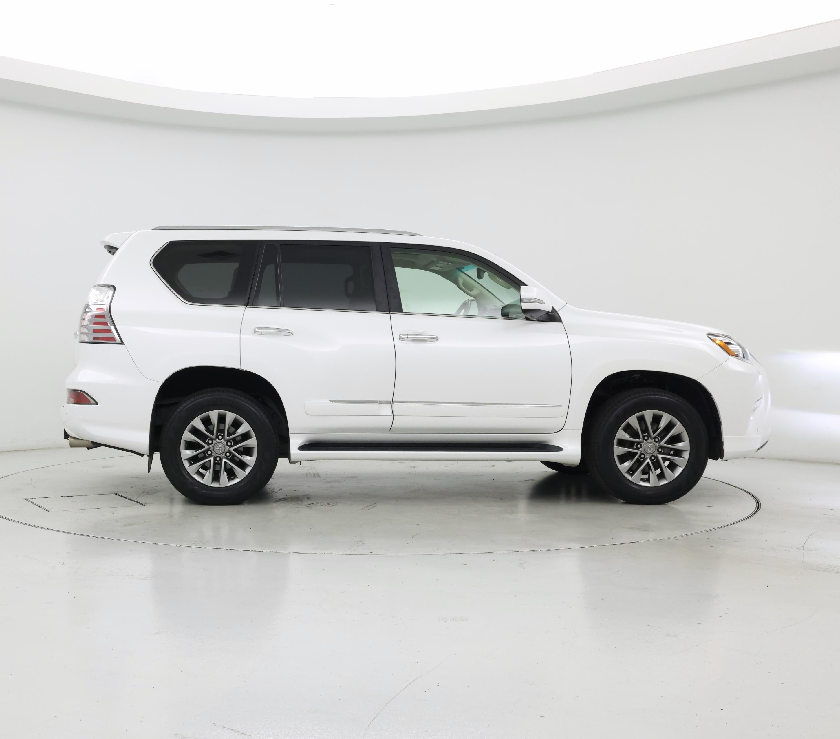 Thumbnail: 2016 Lexus GX - 7