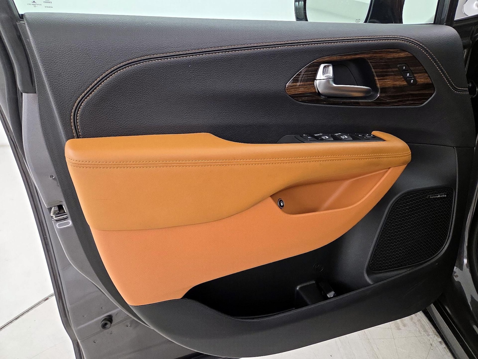 2023 Chrysler Pacifica Hybrid Pinnacle - Photo 13