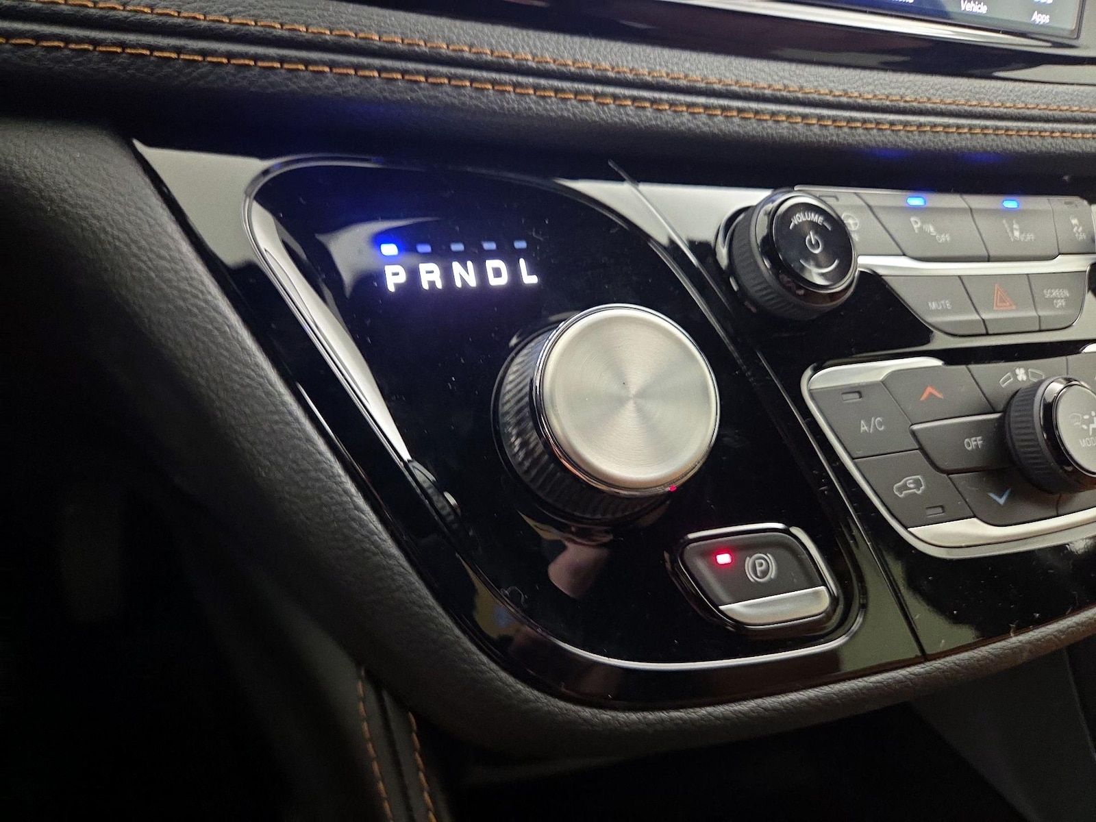 2023 Chrysler Pacifica Hybrid Pinnacle - Photo 19